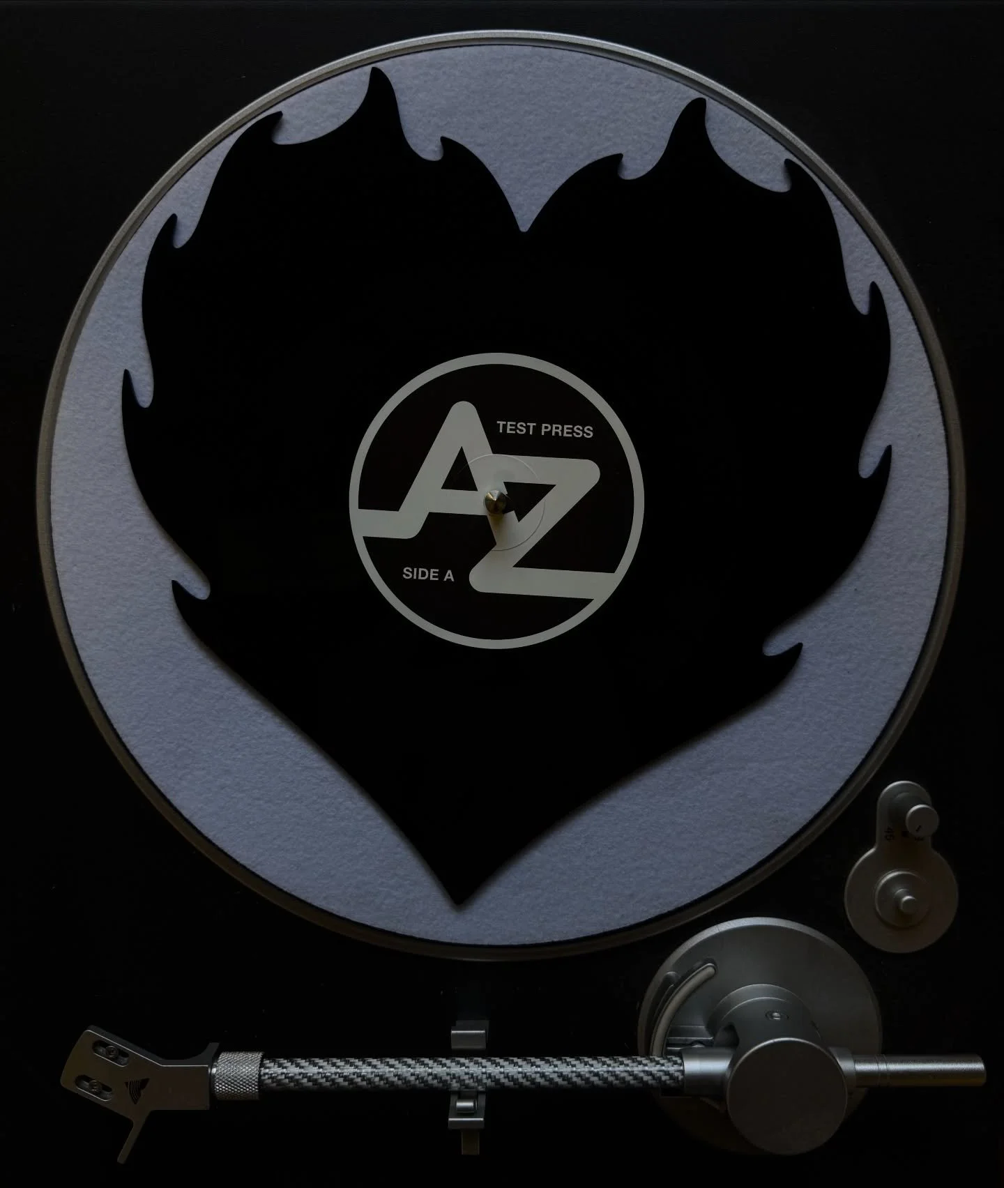 getting real hot. 2/10.