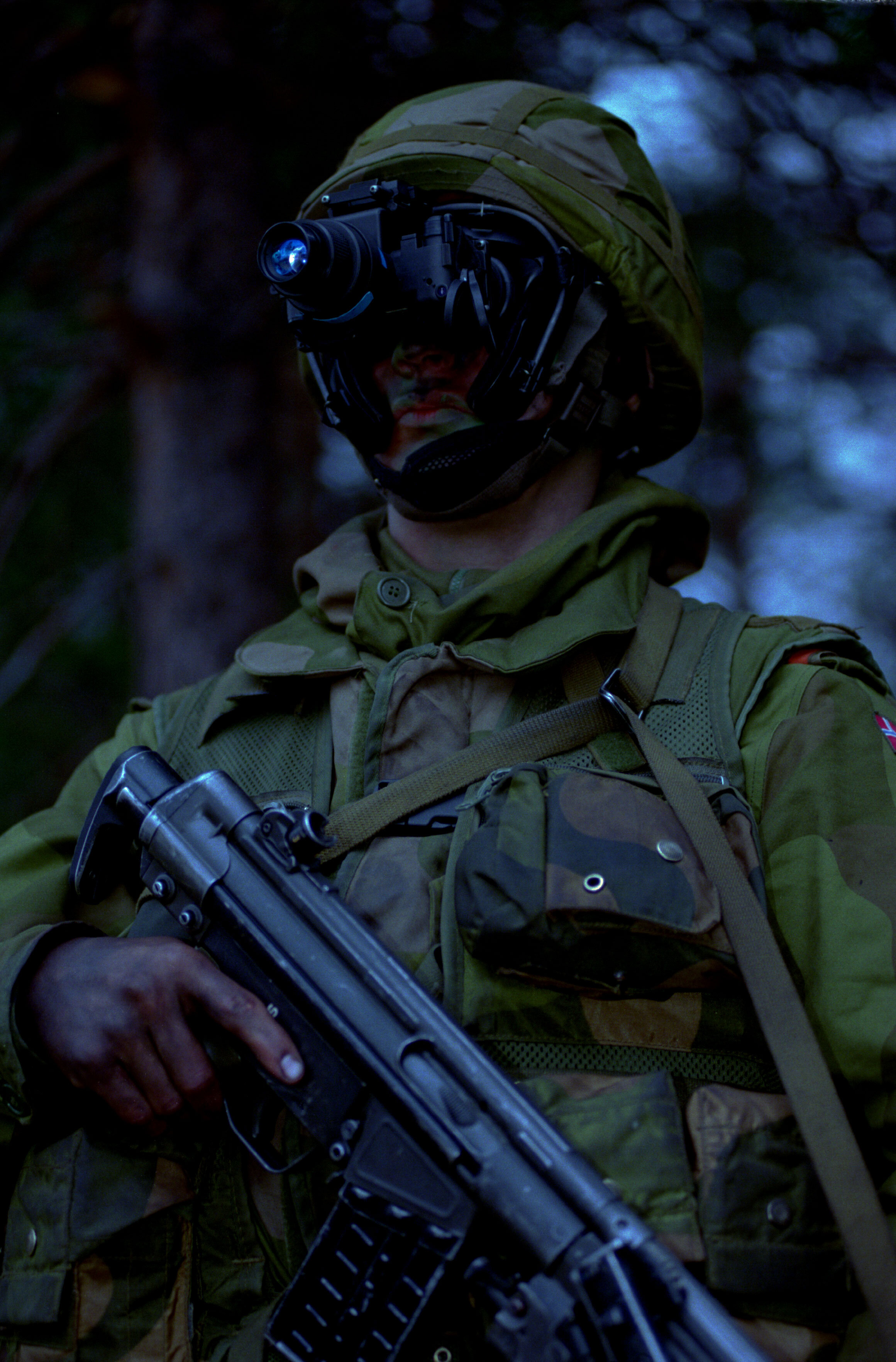  Soldier with AG3F1 and night vision equipment, 2000 