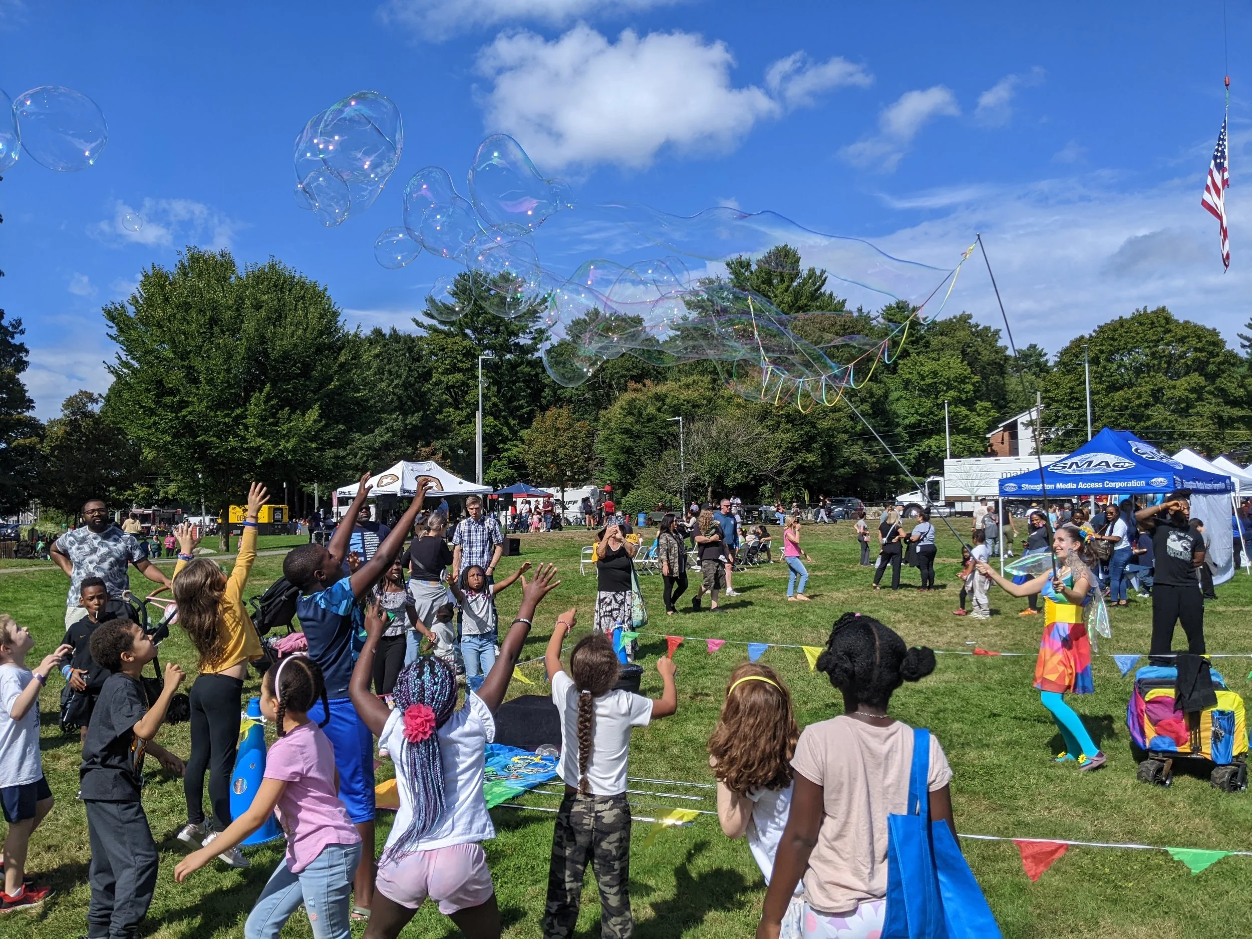 Stoughton Day 2024 Bubbles Big Garland.jpg