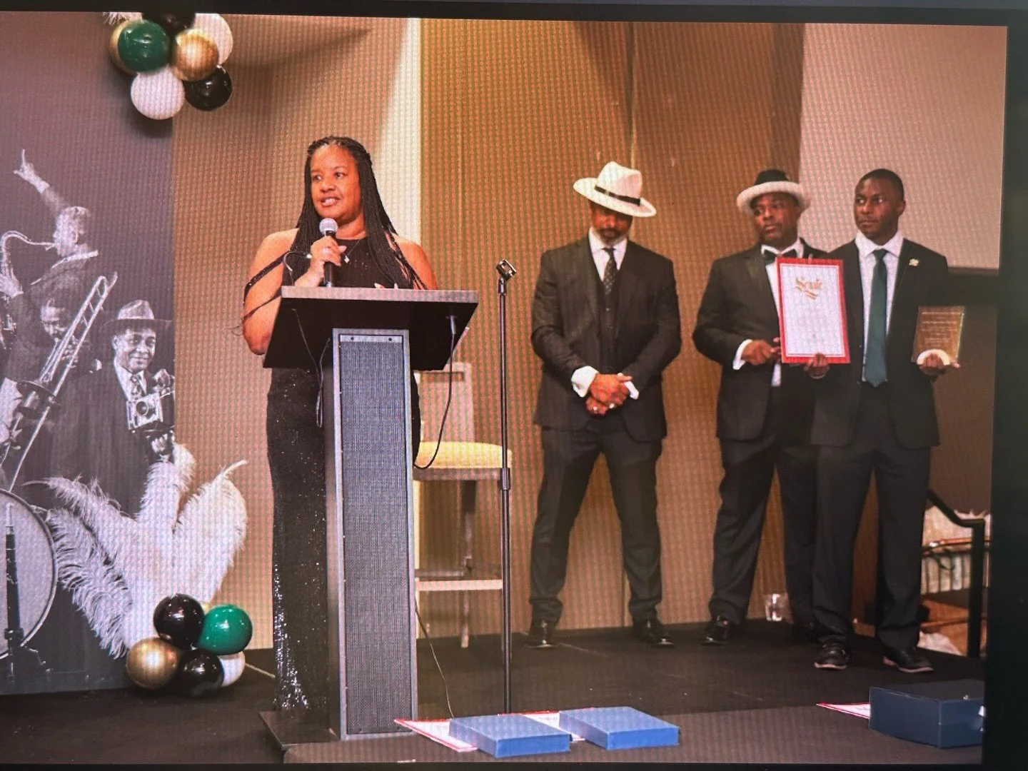 We would like to congratulate our very own Sharunne Foster for receiving an award from the Richard T. Bar Association for her outstanding accomplishments as a Judge. 💙💛
.
We are always so thrilled to see how are Sorors leadership and service contin