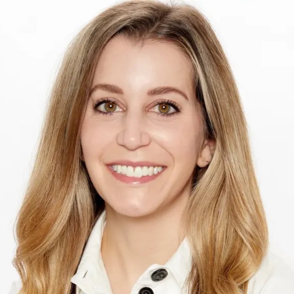 ✨Sister Spotlight✨ 

Lauren Picciano (Class of 2005) is the co-founder of Of Them All&trade; &mdash; a new kind of beauty brand redefining self-care from the inside out ✨

💛 About Of Them All&trade;
Of Them All&trade; is where skincare and self-work