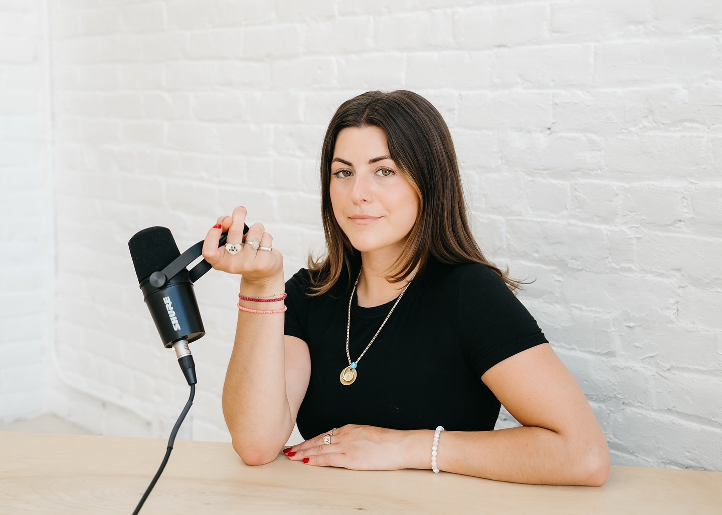 had the best time working with @_riomadison_ last year to help with the launch of her wellness podcast @yourskinsgym.podcast 🎧

#byrachellehman #bostonphotographer #bostonbrandingphotographer #brandingphotography #boston