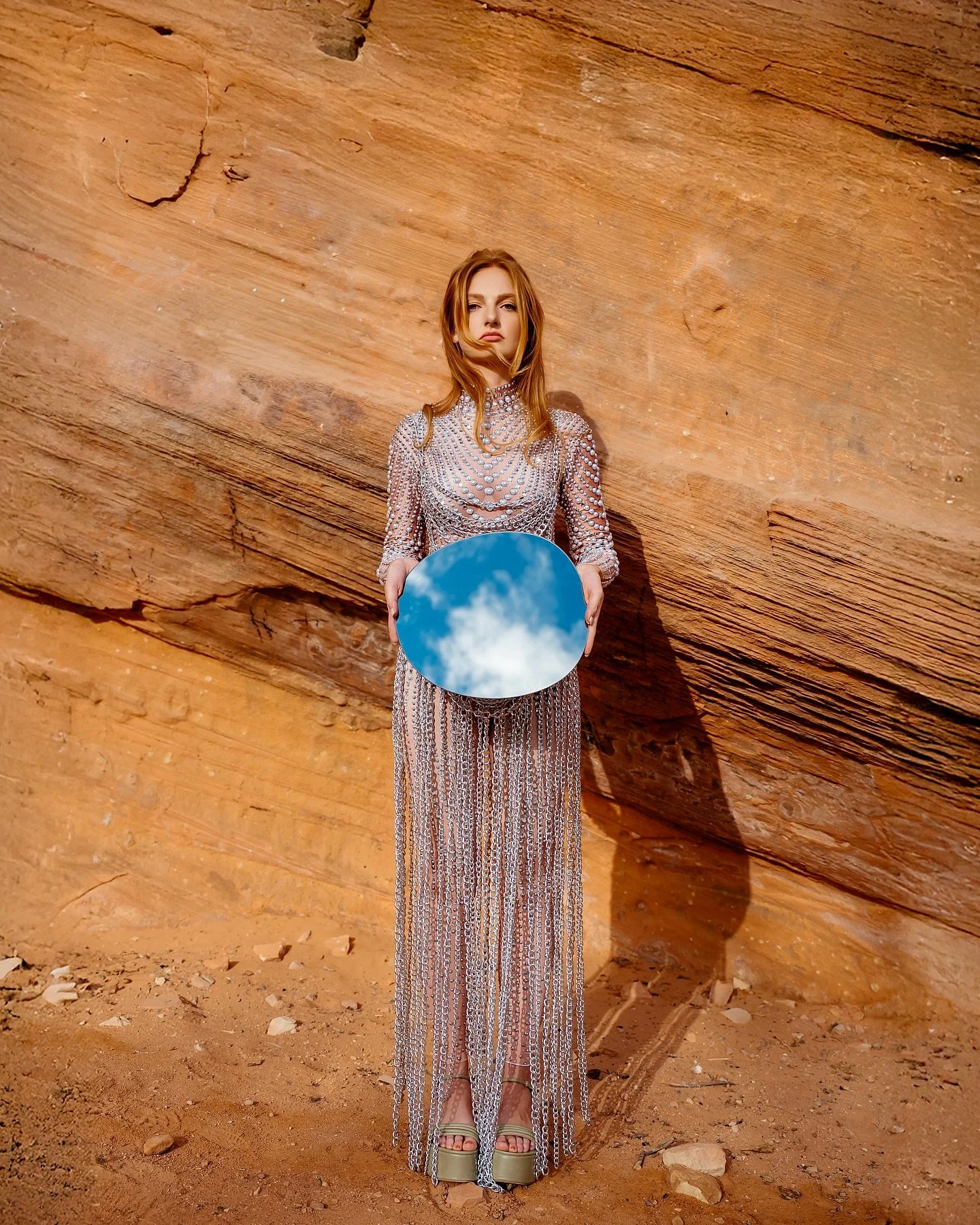 dug up the utah files 📂

👉🏻 swipe for bts 📽️

photographer @byrachellehman
creative direction @marinawphoto
art direction &amp; styling @artdeptcreative
production @alicebestie
assistant @sunnyjeephoto
makeup @amyjomua @sandracfernandez
hair @bya