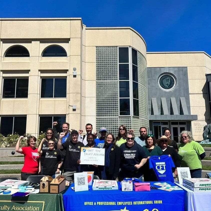 Thanks to all the faculty, staff, and students who stopped by yesterday's Workers United solidarity event. We'll see you next year! @usfcasolidarity @usfca_facultyassociation @cftuniversitiescouncil Photos courtesy @cftunion