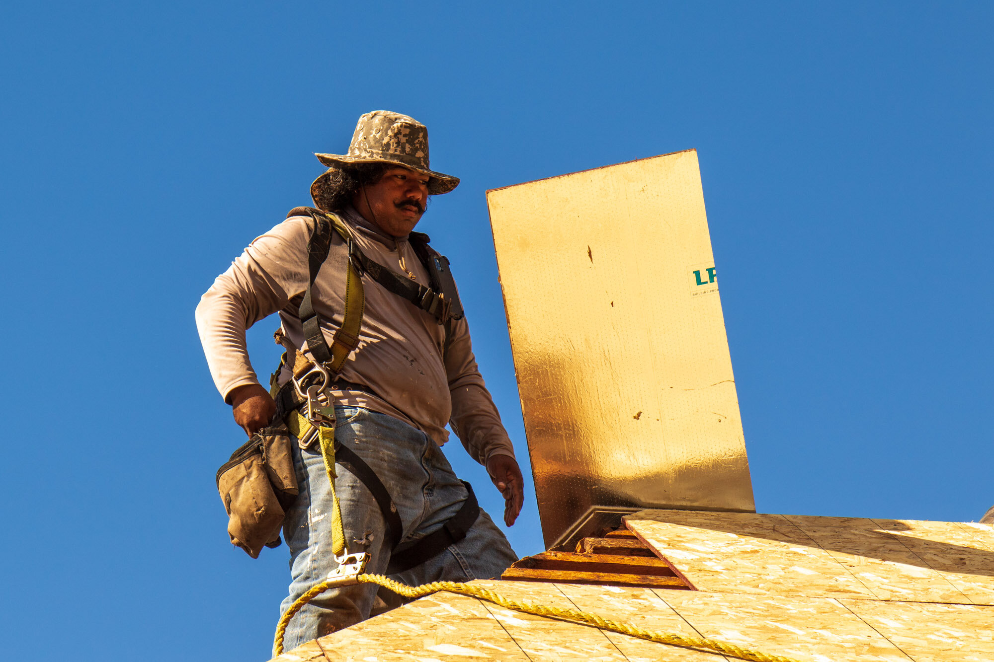 Roof_replacement_expedition_20201108_©_Howard_Wolff-4.jpg