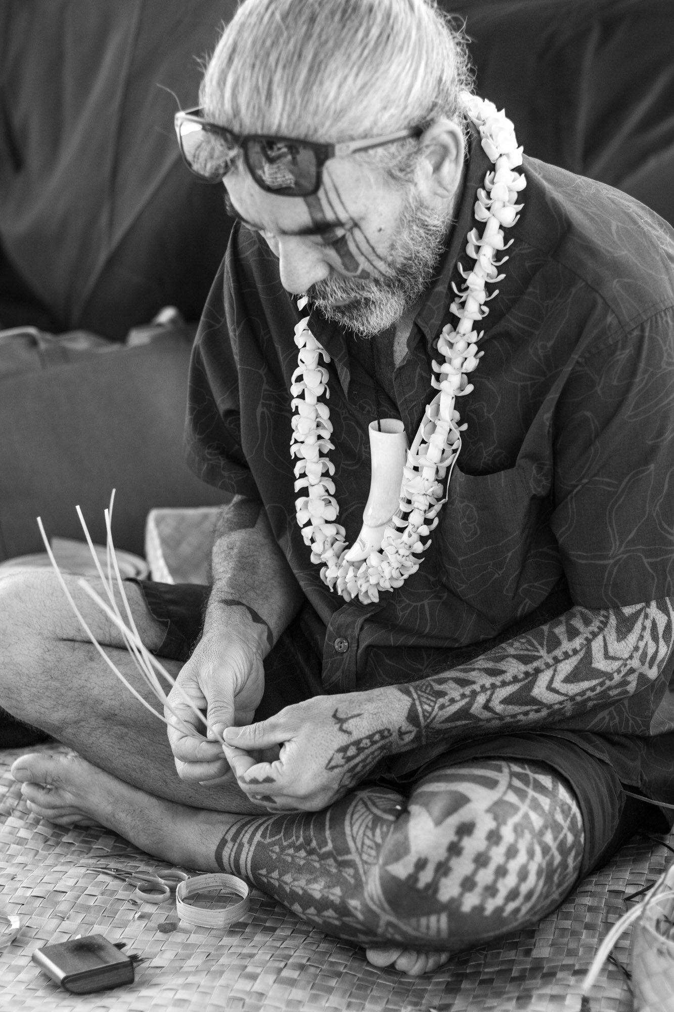 Lei_maker_20190501_©HowardWolff-1.jpg