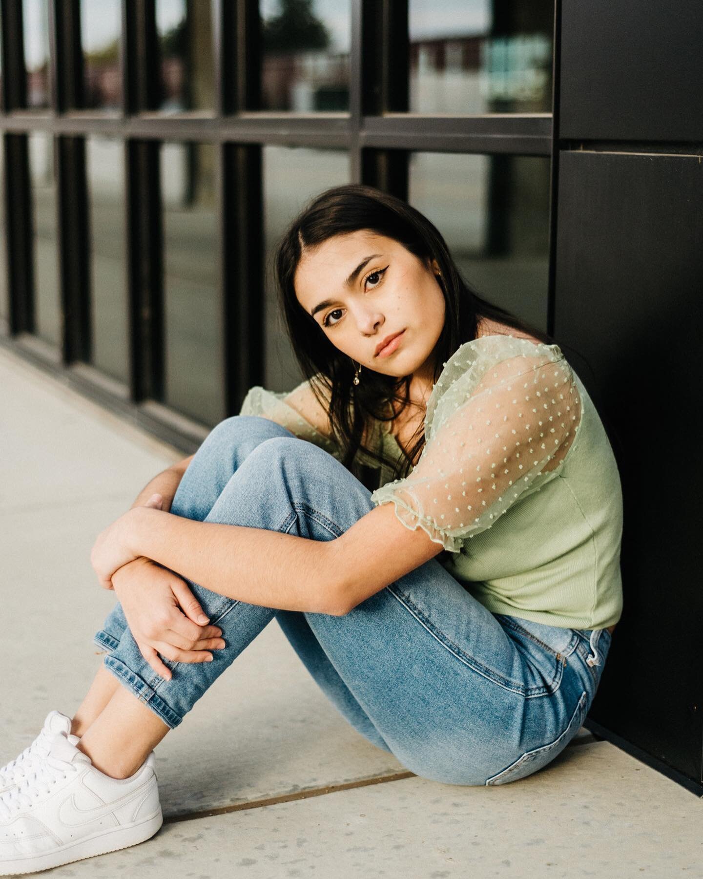 ✨Senior Sunday✨

We had a blast shooting this senior session at various locations downtown!!! Even more special, we were able to include some beautiful murals that held sentimental meaning to her and her family! 🤩