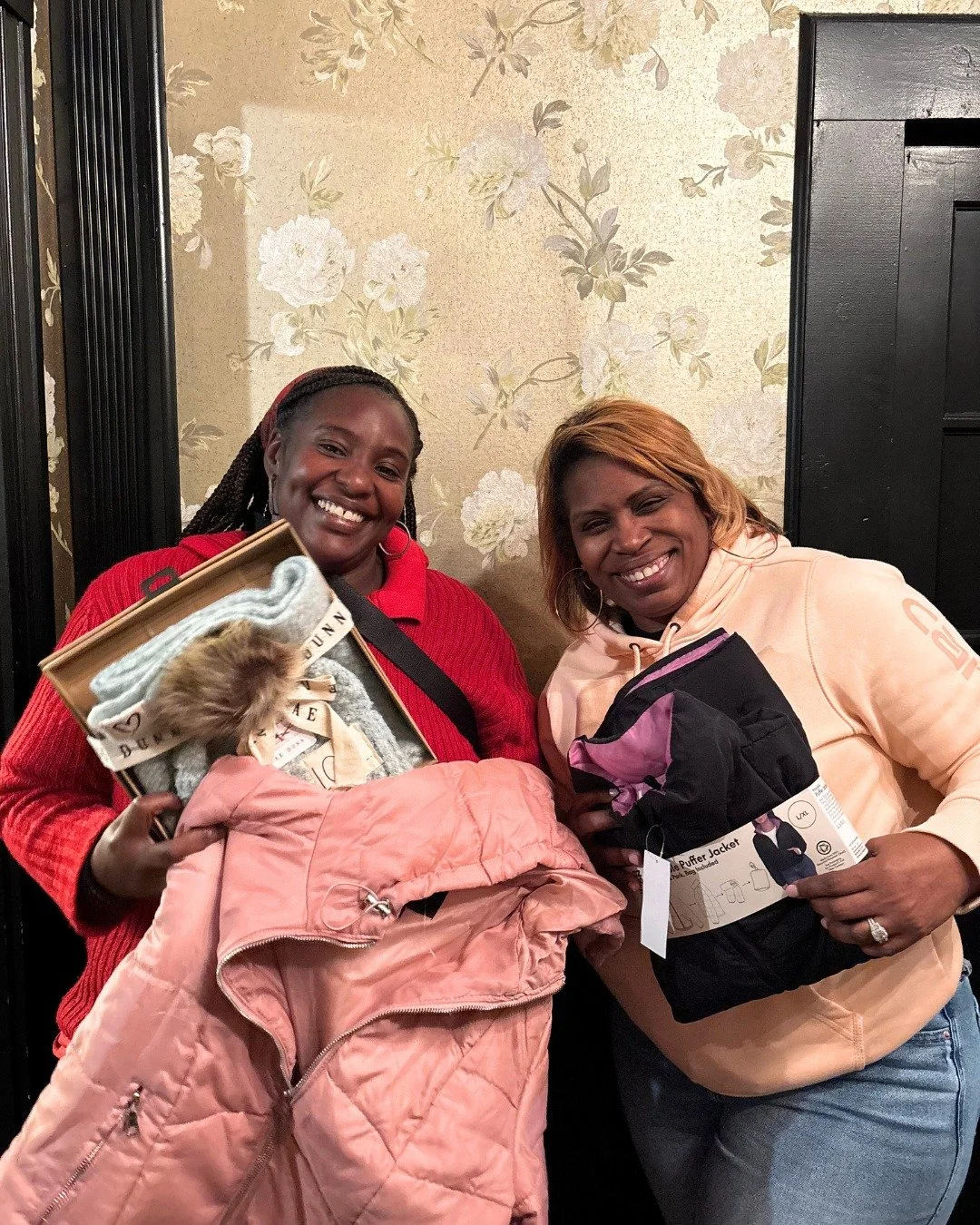 💛 Thank You for Warming Hearts! 🧥🥂

A huge thank you to everyone who joined us for Coats and Cocktails Night at JusTini&rsquo;s! Thanks to your generosity, we collected 72 coats to support women and girls impacted by incarceration.

All donations 