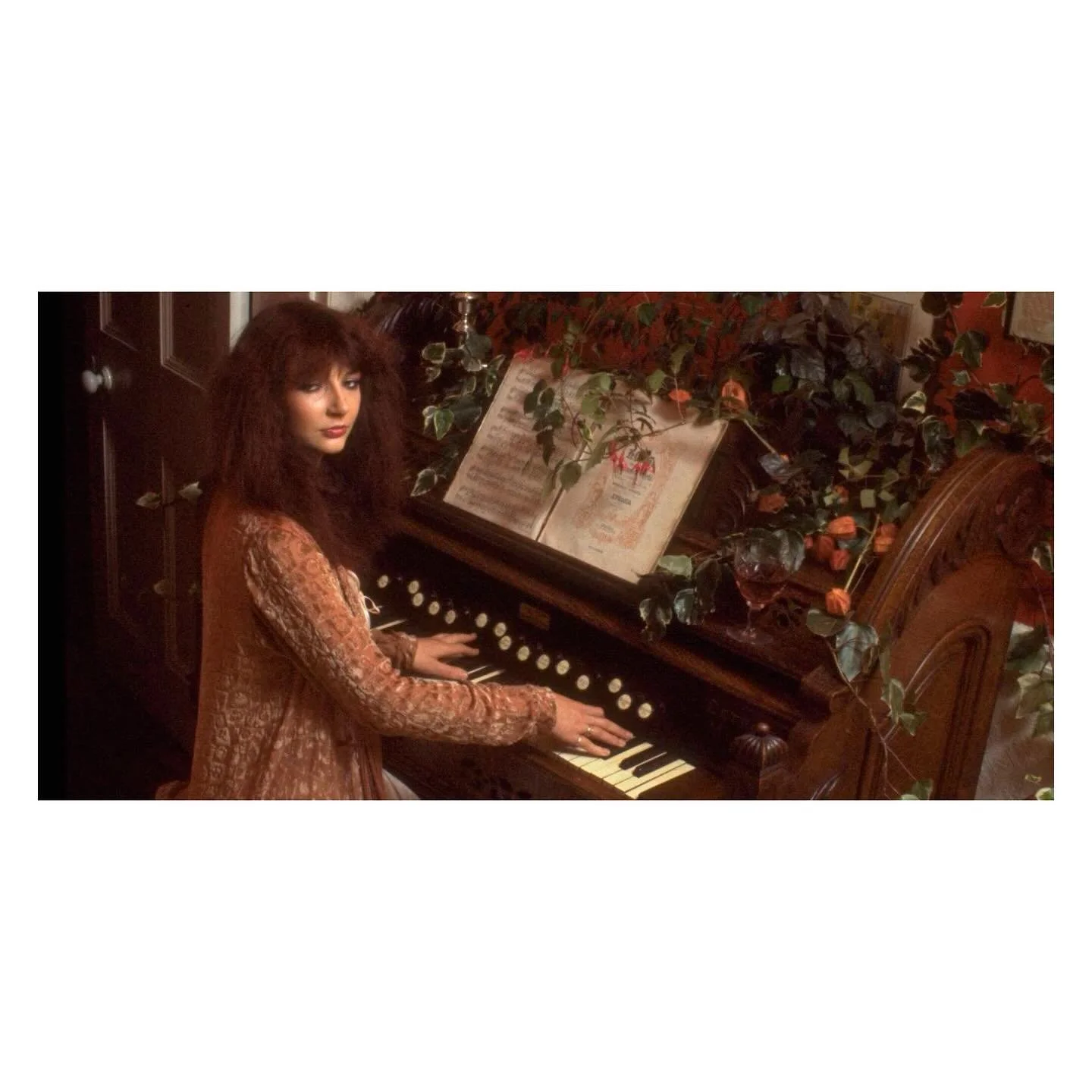 Happy Birthday #KateBush ! 
๐๐๐ซโจ๐ซถ๐ผ