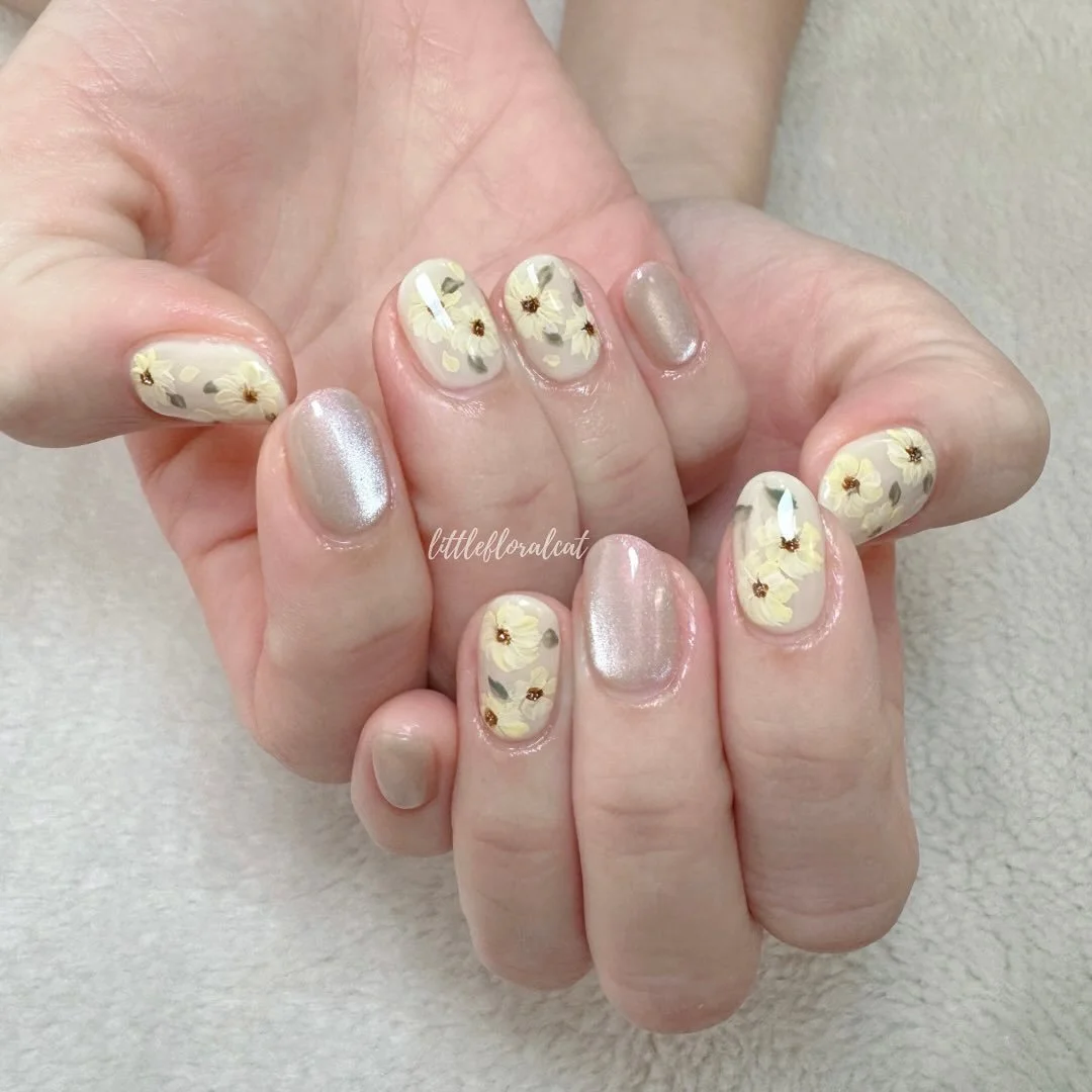 🌼🌼 too cute to care 🌼✨

📲 Book your appointment via Whatsapp 97211418, Instagram DM, or Telegram @littlefloralcat

📍317 Outram Road Concorde Shopping Centre #02-30 S169075 (beside Havelock MRT) 

⏰ Open daily 10am to 7pm last appointment. By app