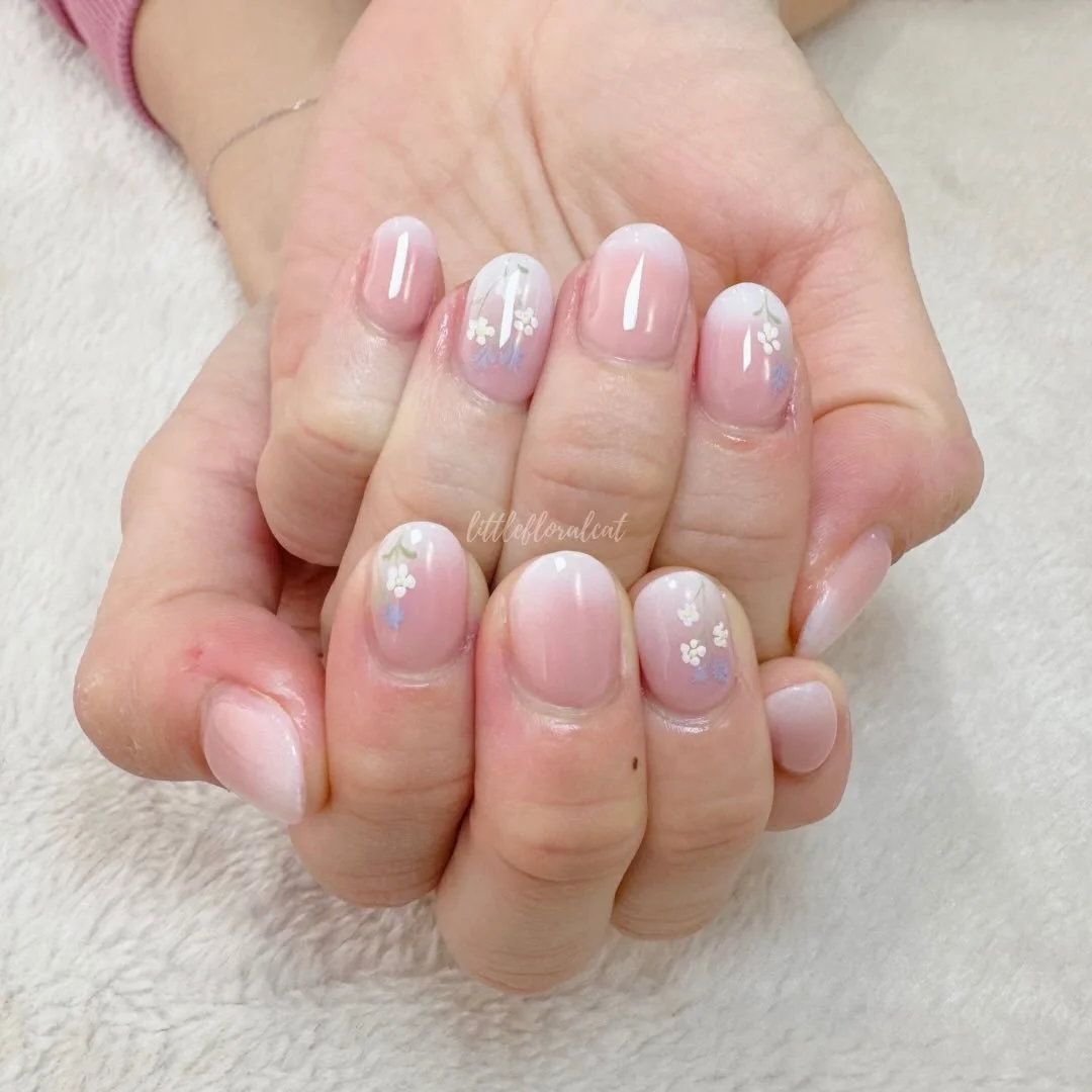 🌸🍓🫧 strawberry fields and daisy dreams 

📲 Book your appointment via Whatsapp 97211418, Instagram DM, or Telegram @littlefloralcat

📍317 Outram Road Concorde Shopping Centre #02-30 S169075 (beside Havelock MRT) 

⏰ Open daily 10am to 7pm last ap