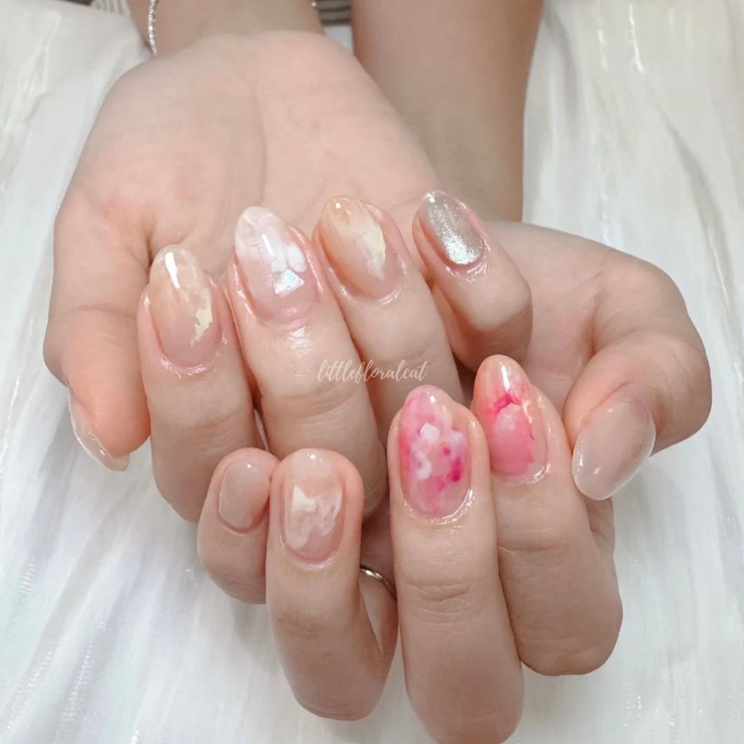 🌼🐇🌷 anyone can see that this is love ✨

📲 Book your appointment via Whatsapp 97211418, Instagram DM, or Telegram @littlefloralcat

📍317 Outram Road Concorde Shopping Centre #02-30 S169075 (beside Havelock MRT) 

⏰ Open daily 10am to 7pm last app