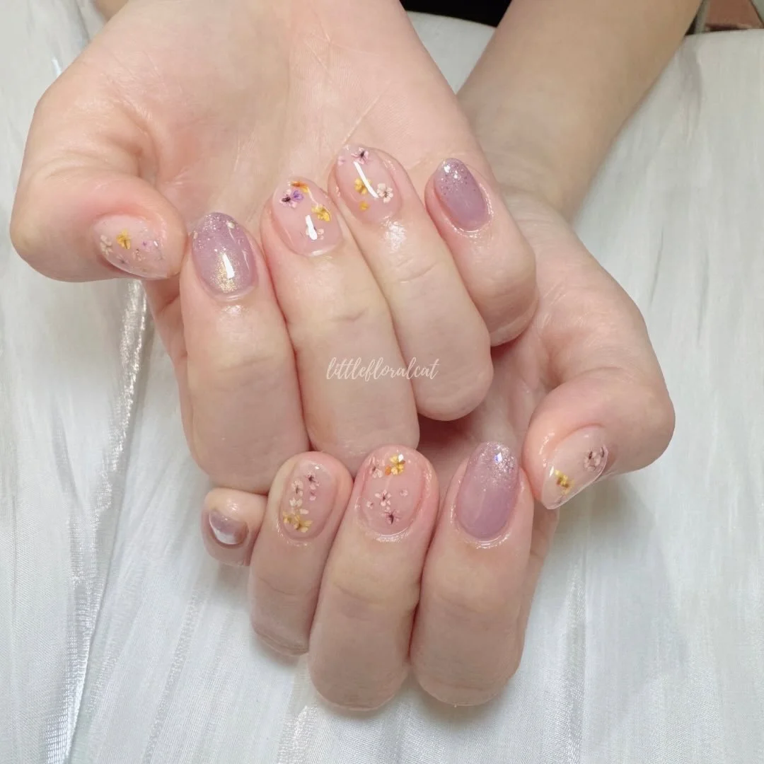 💜🦄🌼 lilac and wildflowers for slow summer days ✨

📲 Book your appointment via Whatsapp 97211418, Instagram DM, or Telegram @littlefloralcat

📍317 Outram Road Concorde Shopping Centre #02-30 S169075 (beside Havelock MRT) 

⏰ By appointment only, 