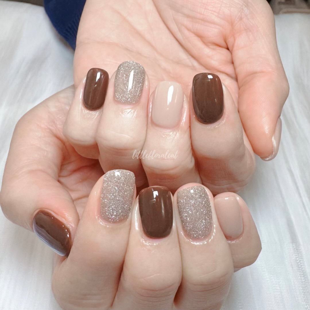 🦬🥠☕️ autumn nails ✨

📲 Book your appointment via Whatsapp 97211418, Instagram DM, or Telegram @littlefloralcat

📍317 Outram Road Concorde Shopping Centre #02-30 S169075 (beside Havelock MRT) 

⏰ By appointment only, open daily from 10am, last slo