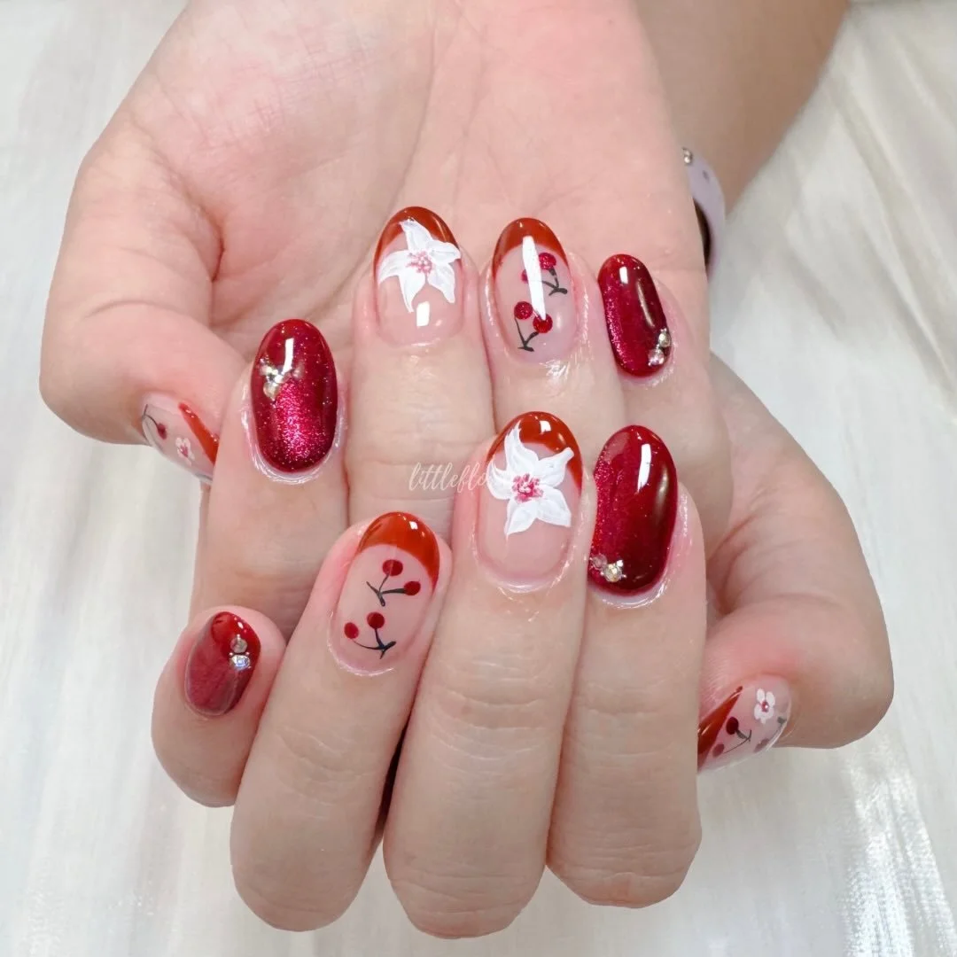 🍒💋🌹 red nails for her trip to shanghai 🧧🥢🥠

📲 Book your appointment via Whatsapp 97211418, Instagram DM, or Telegram @littlefloralcat

📍317 Outram Road Concorde Shopping Centre #02-30 S169075 (beside Havelock MRT) 

⏰ By appointment only, ope