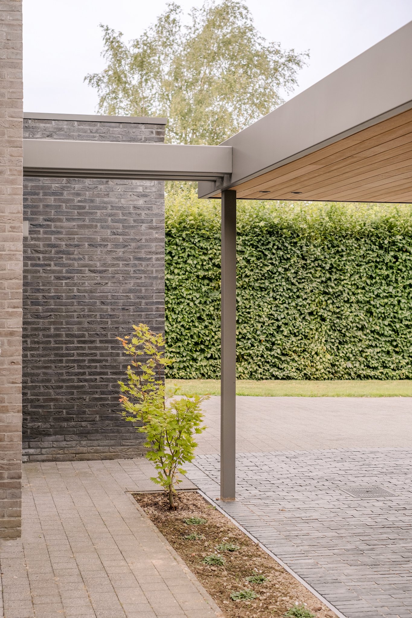 Sierverbinding met de gevel