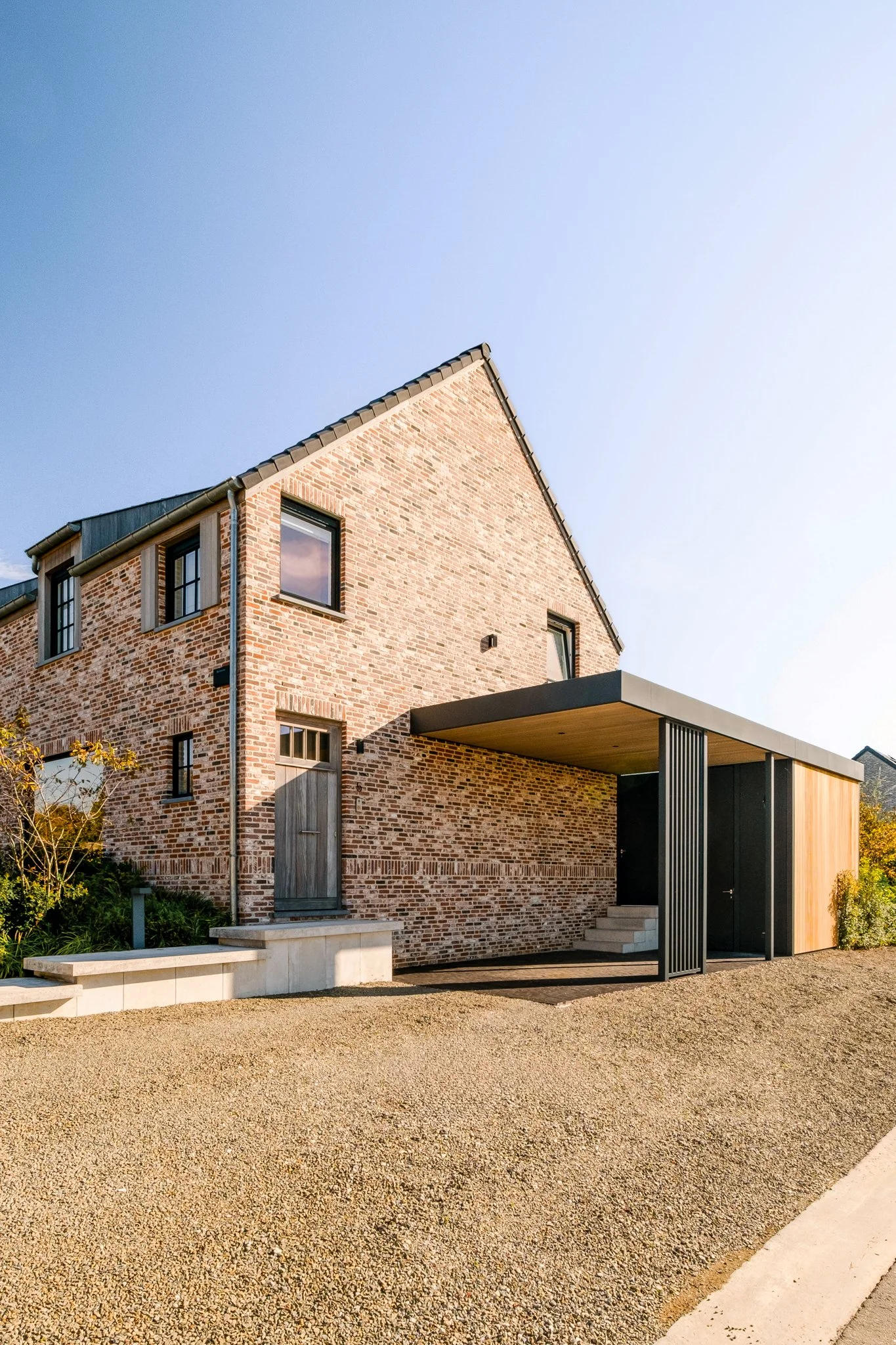 Perfecte match tussen woning en carport