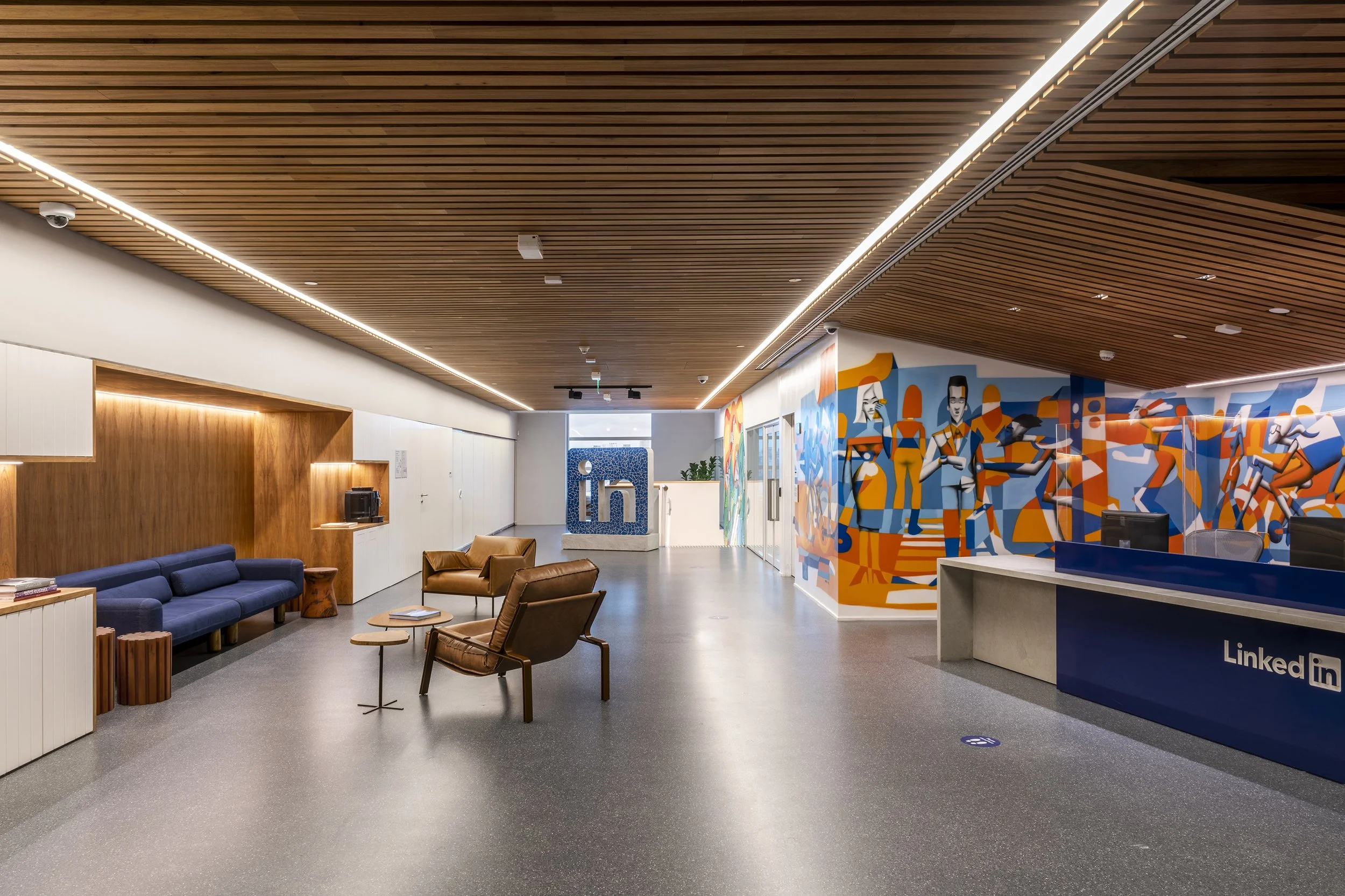 Linkdn080621-106.jpg