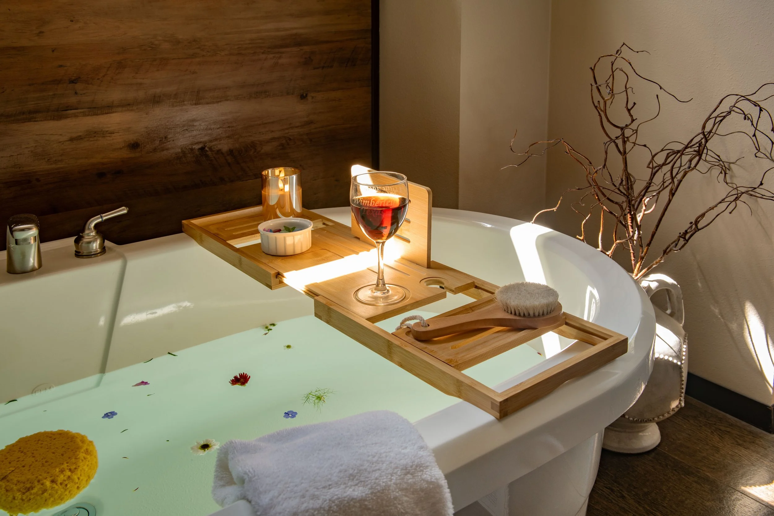 Bedroom3_Bathroom_Lifestyle2.jpg