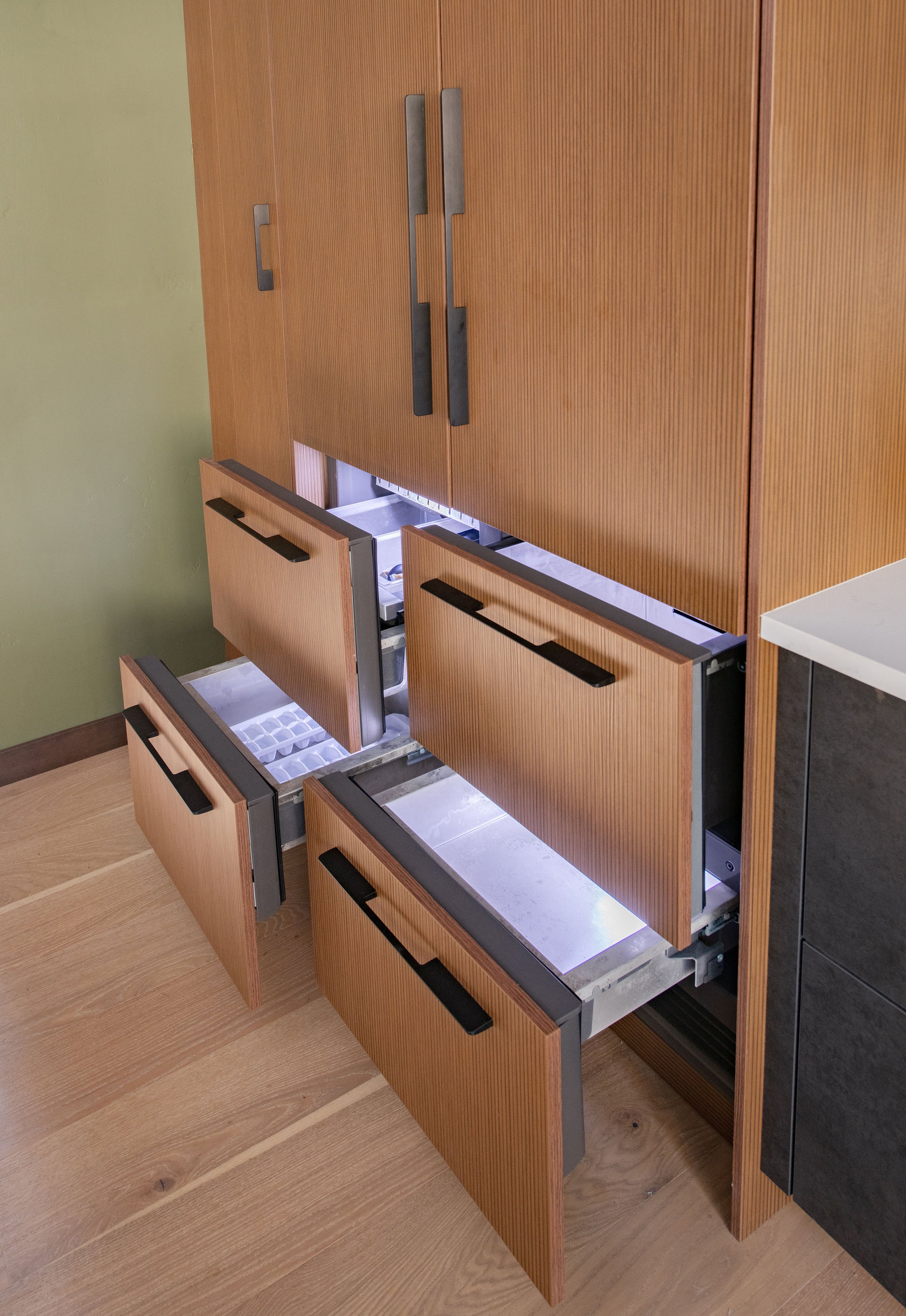 Refrigerator3.jpg