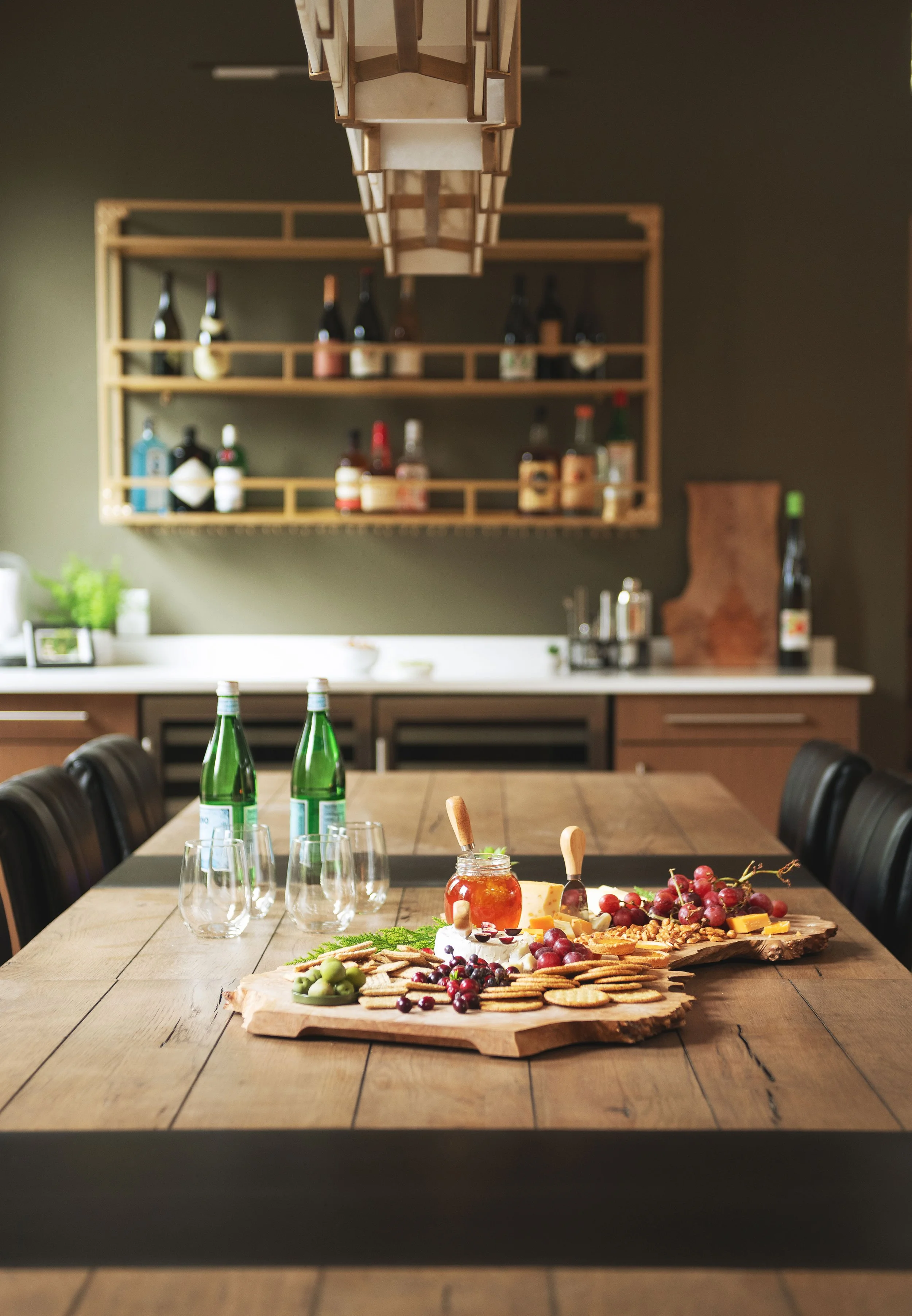 Dining_5.jpg