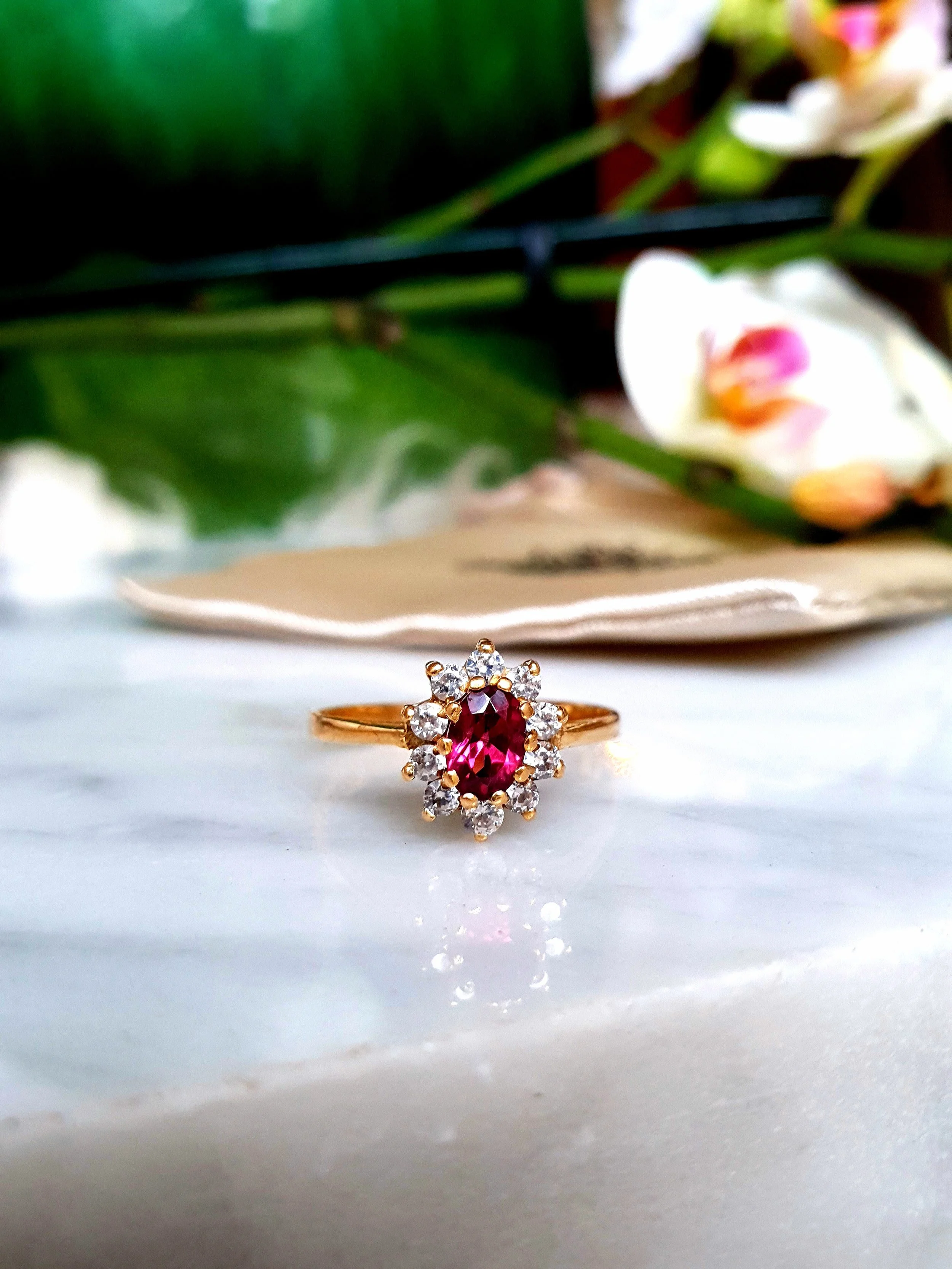 Vintage 18k Gold Amethyst And Diamond Ring