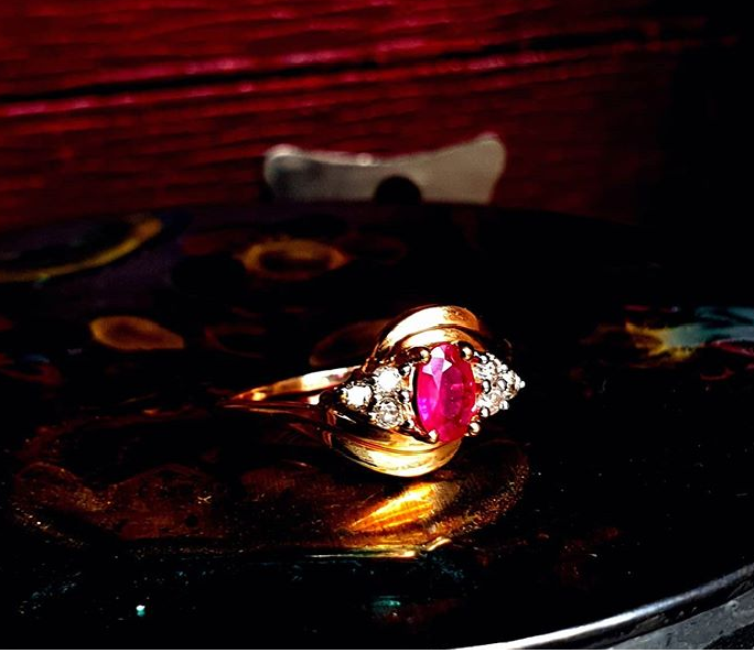 18ct-ruby-diamonds.png