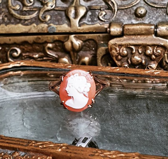 cameo-ring(1).png