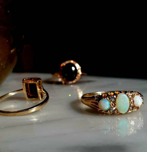 9ct+Golden+stacker+ring,+set+with+round-cut+Diamonds+and+colorful+cabochon+Opals.png