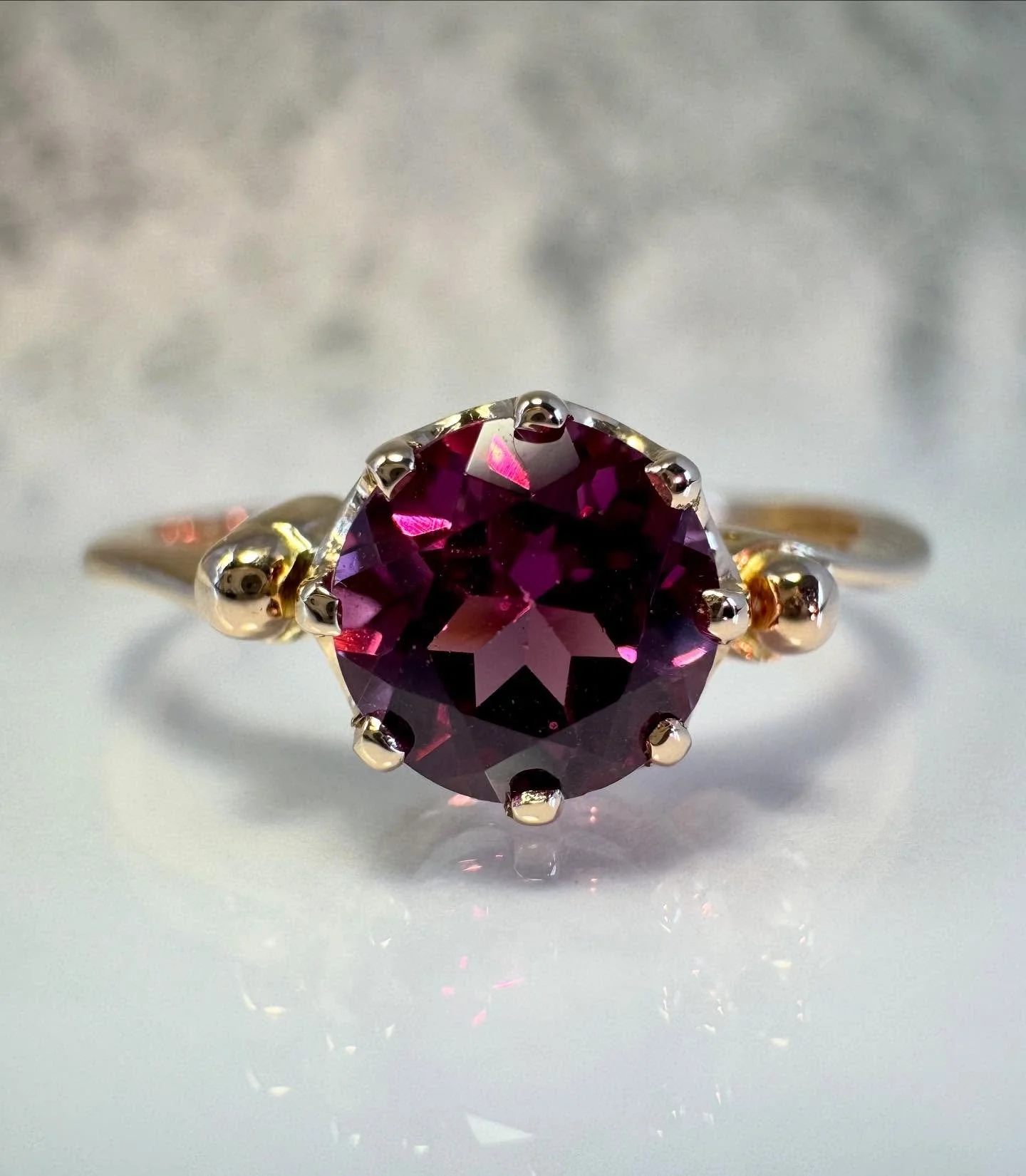 🌹Soft rose tones, antique Russian craftsmanship. 

A 14k rose gold treasure crowned with a sparkling faceted rhodolite. 💎

✨Find it now at www.sparklesbybella.com

#RosyReverie #AntiqueJewelry #RhodoliteRing #14kGold #SparklesByBella #BoutiqueLuxur