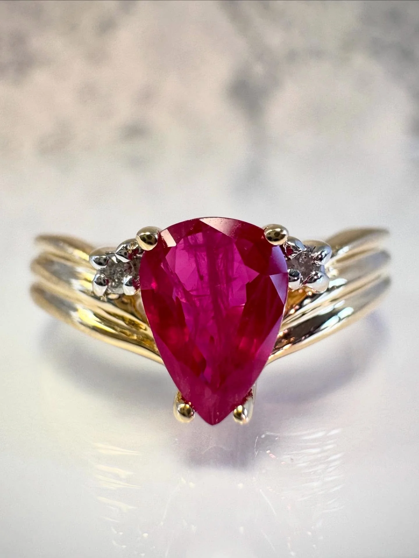 A fiery pear-cut ruby, embraced by brilliant diamonds in 14k yellow gold. Bold, timeless, and exquisitely crafted &mdash; now offered at its refined collector&rsquo;s value.

💎 Own the fire at sparklesbybella.com

#SparklesByBella #RubyFlame #Antiqu