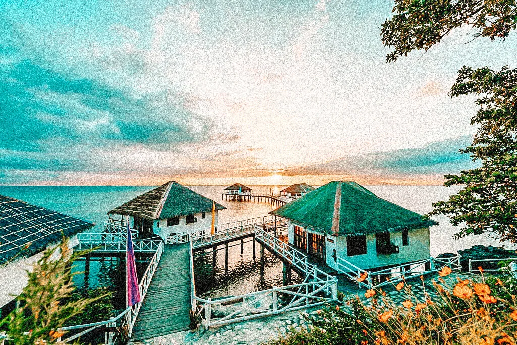 Stilts Calatagan.JPG