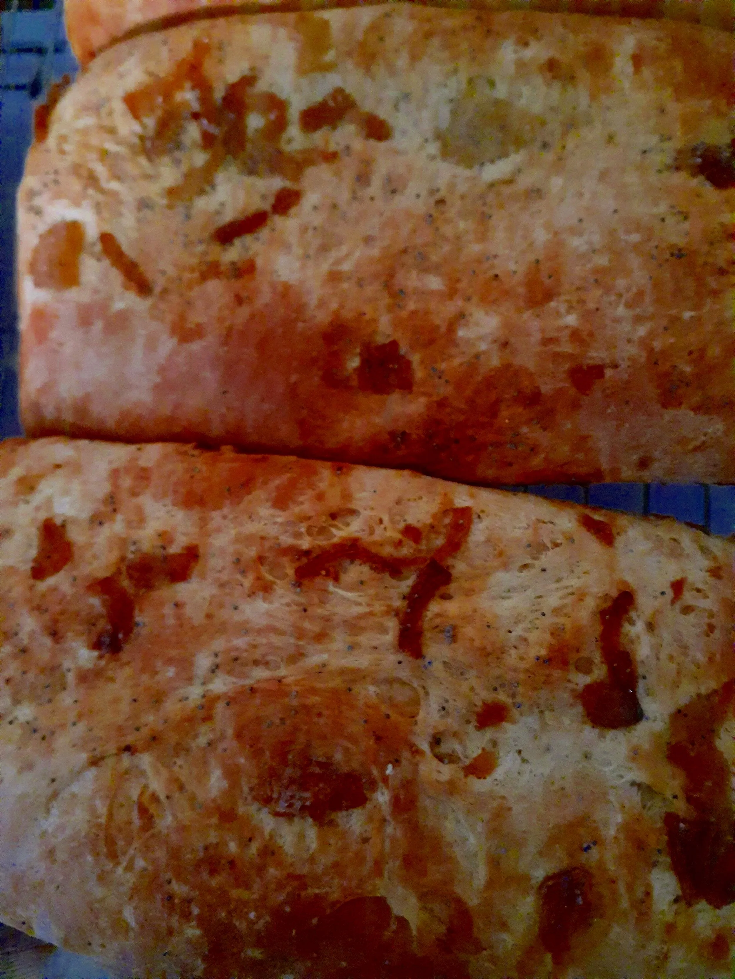 Sweet Onion Poppy Seed French