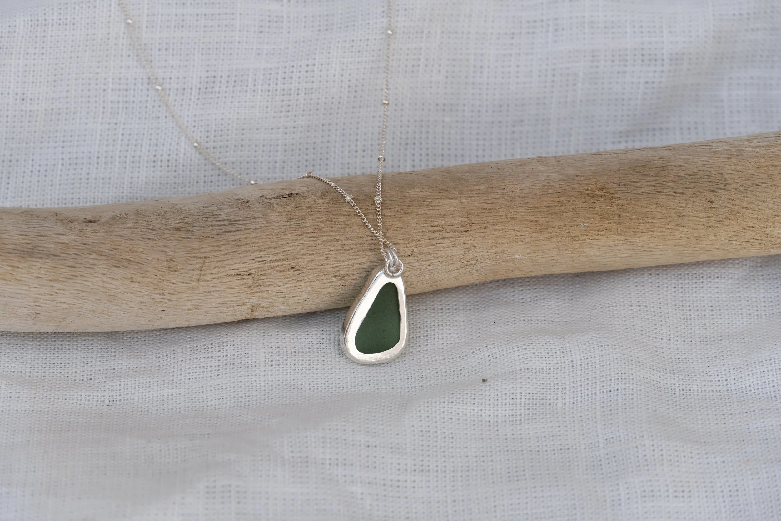 simple green seaglass necklace!