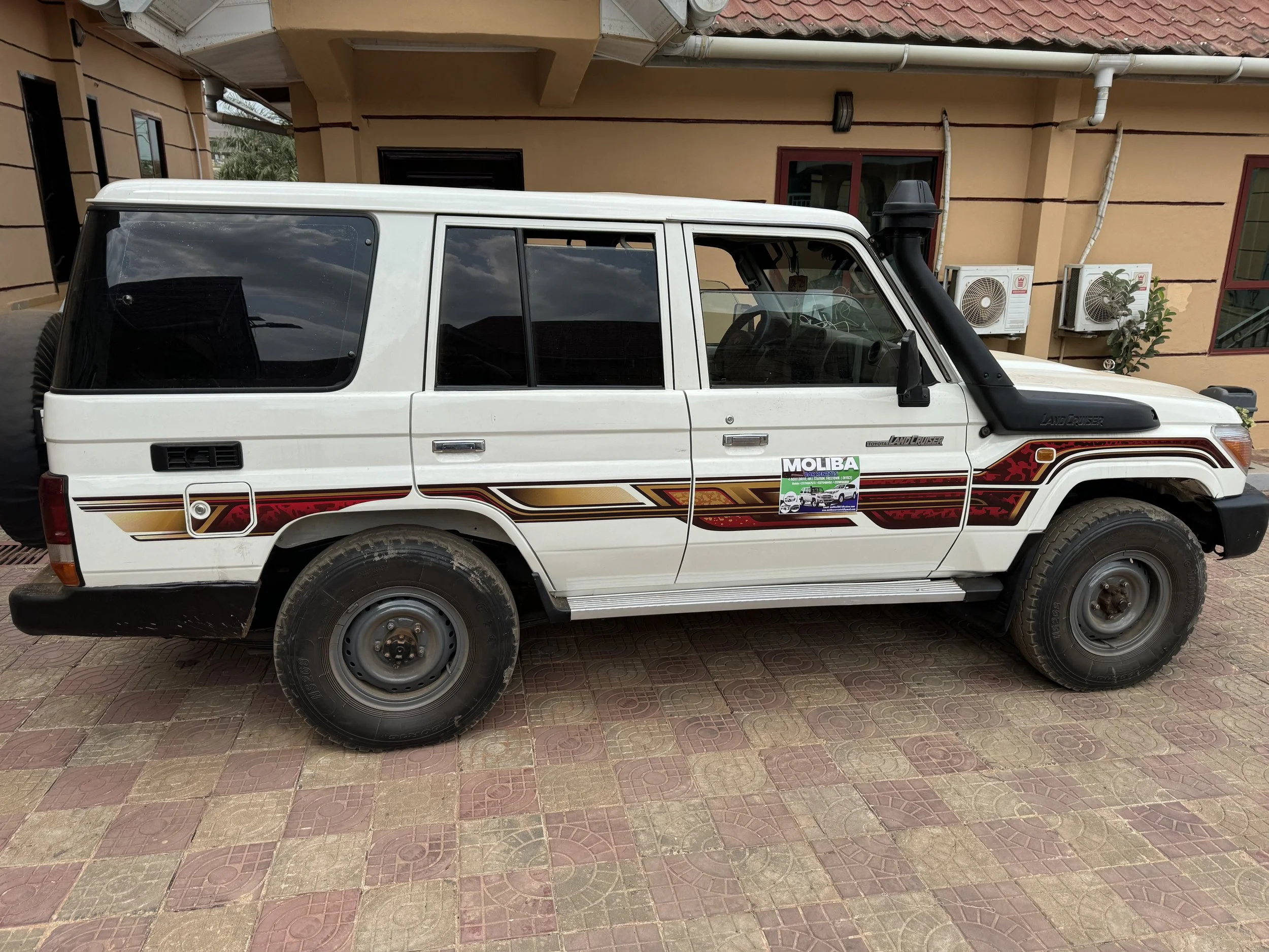 Land Cruiser.jpeg