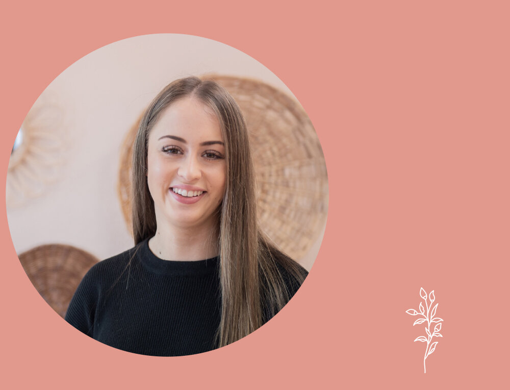 Zoe  Beauty Therapist  Zoe is a fully qualified professional Beauty Therapist. She is extremely passionate about the services she provides and strives to educate each client about them. Her honesty and reliability allow her to build trusting relationships with her clients. From waxing &nbsp;to massage Zoe will have you feeling confident and looking great!&nbsp;