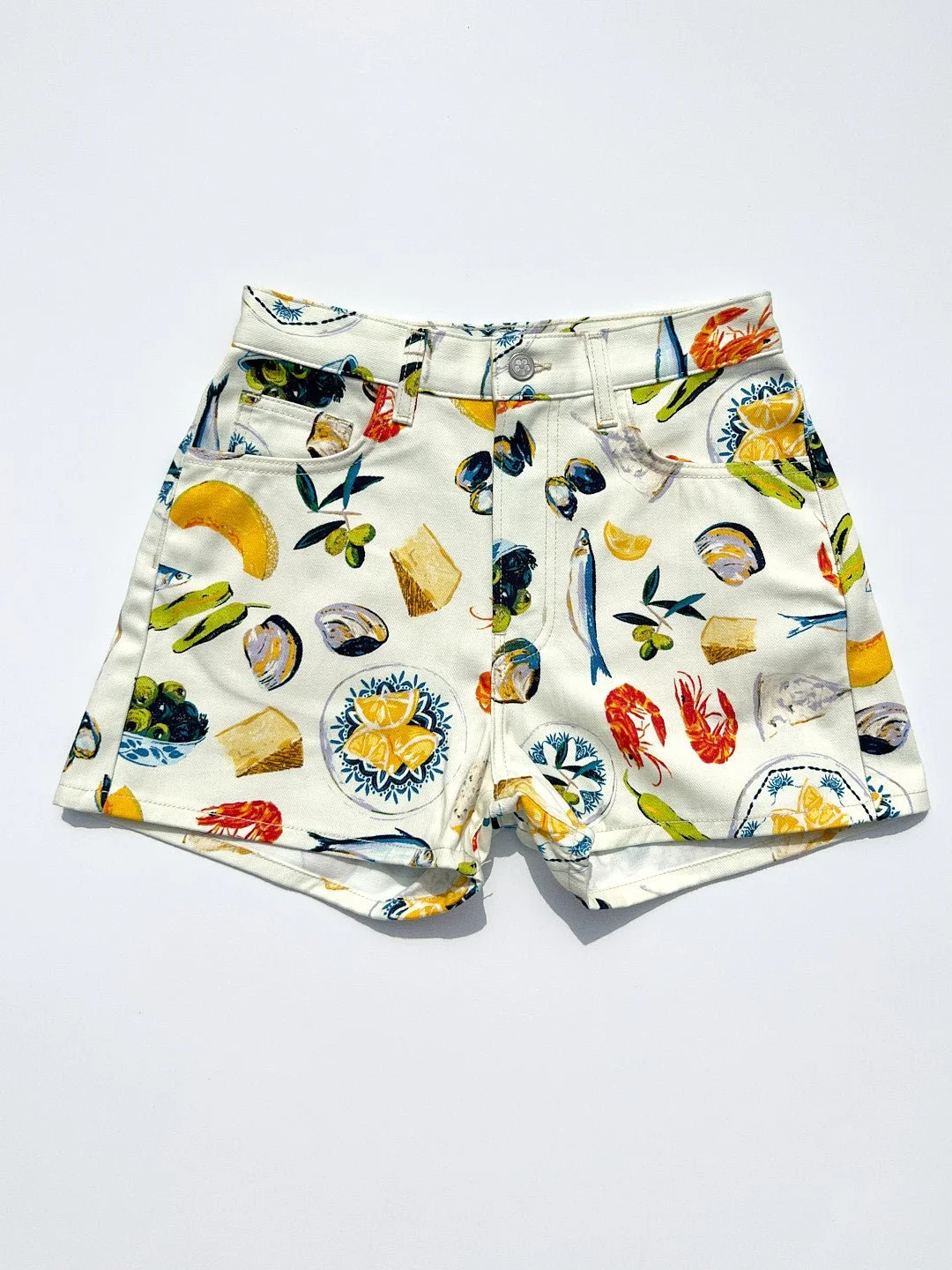 IMG_0086_lisa_says_gah_tapas_shorts_white.jpg