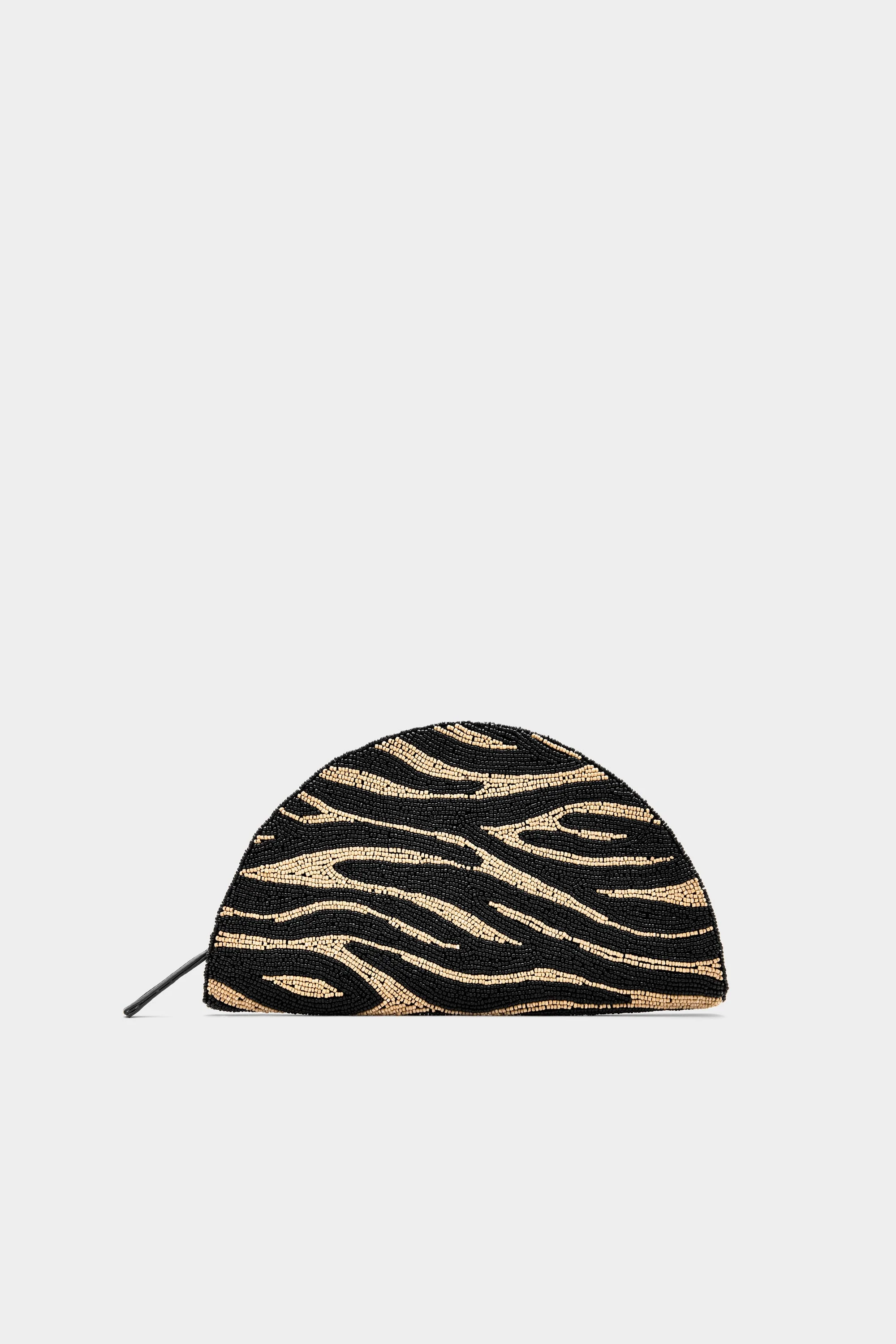 BEADEDLUNECLUTCHZEBRA-20249-Grey_2400x.png