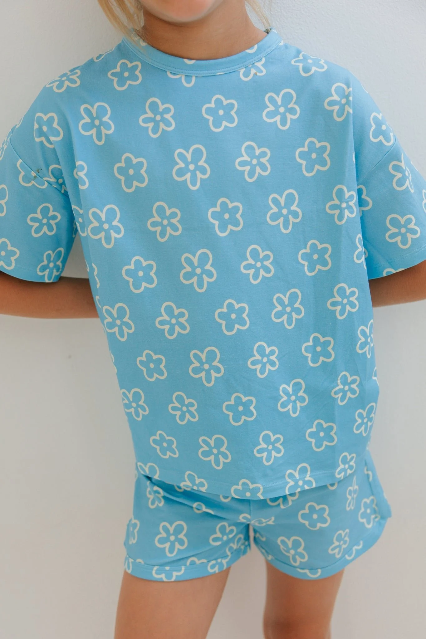 PDP-KL-BlueYellowFlower-Daywear-2_2x_cfd4ef4a-b468-4bb8-b5b5-86ea40470841_2048x2048.jpg
