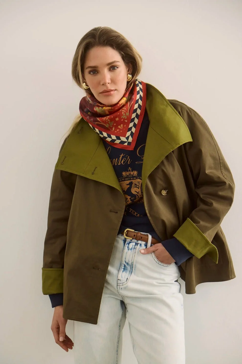 HeritageSweatshirt-MidnightBlue-HowellTrench-KhakiBrown-WrayPant-WashedBlueDenim-Scarf-BirdsofAFeatherMaroon-Fall2026-HunterBellNYC-2-resized.webp.jpeg