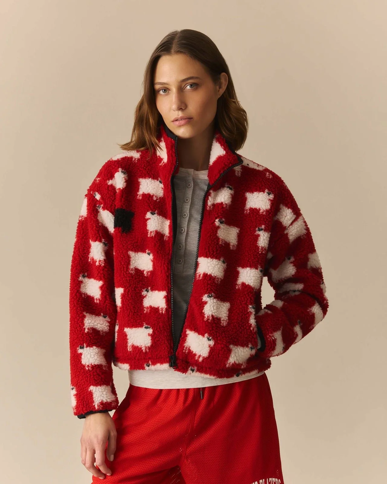 WF26J12K06RED-004_b9c72149-d0bb-4220-82c6-ebcc815945f7.jpg