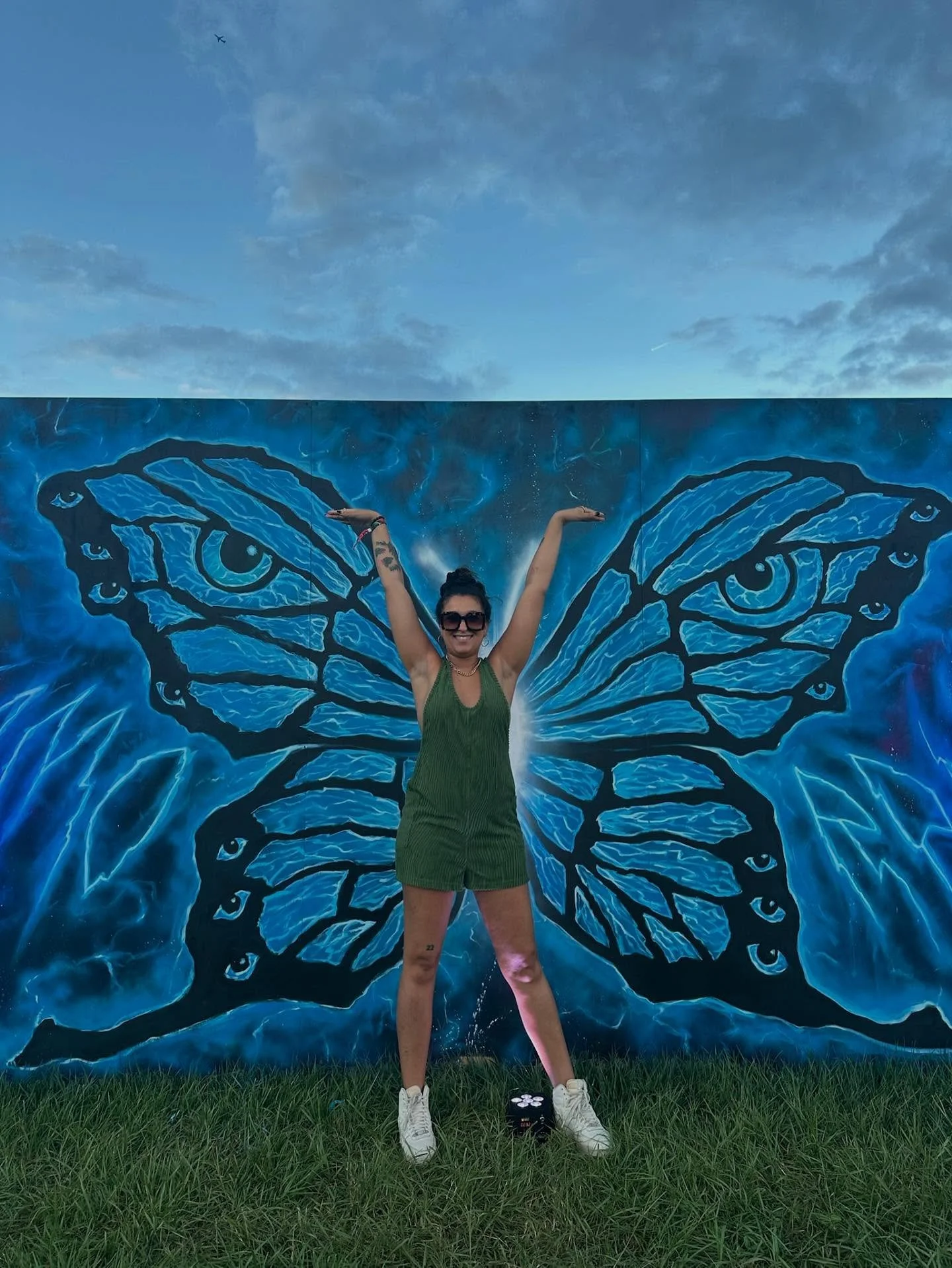 🦋✨ From cocoon to couture ✨🦋
Metamorphosis was more than a festival - it was a runway for transformation. Styled in my green heart chakra spiritual armor, I danced, I bloomed, I became the butterfly. Fashion is energy, and this weekend I wore my wi
