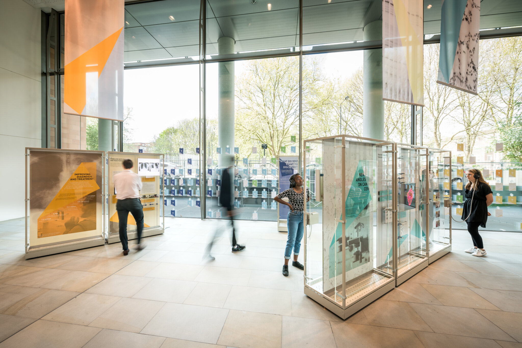 Francis Crick Institute – Open for Discovery. KCA London worked with the Francis Crick Institute to develop and design their first major public exhibition, Open for Discovery.
Open for Discovery explores discoveries made by Crick scientists past and