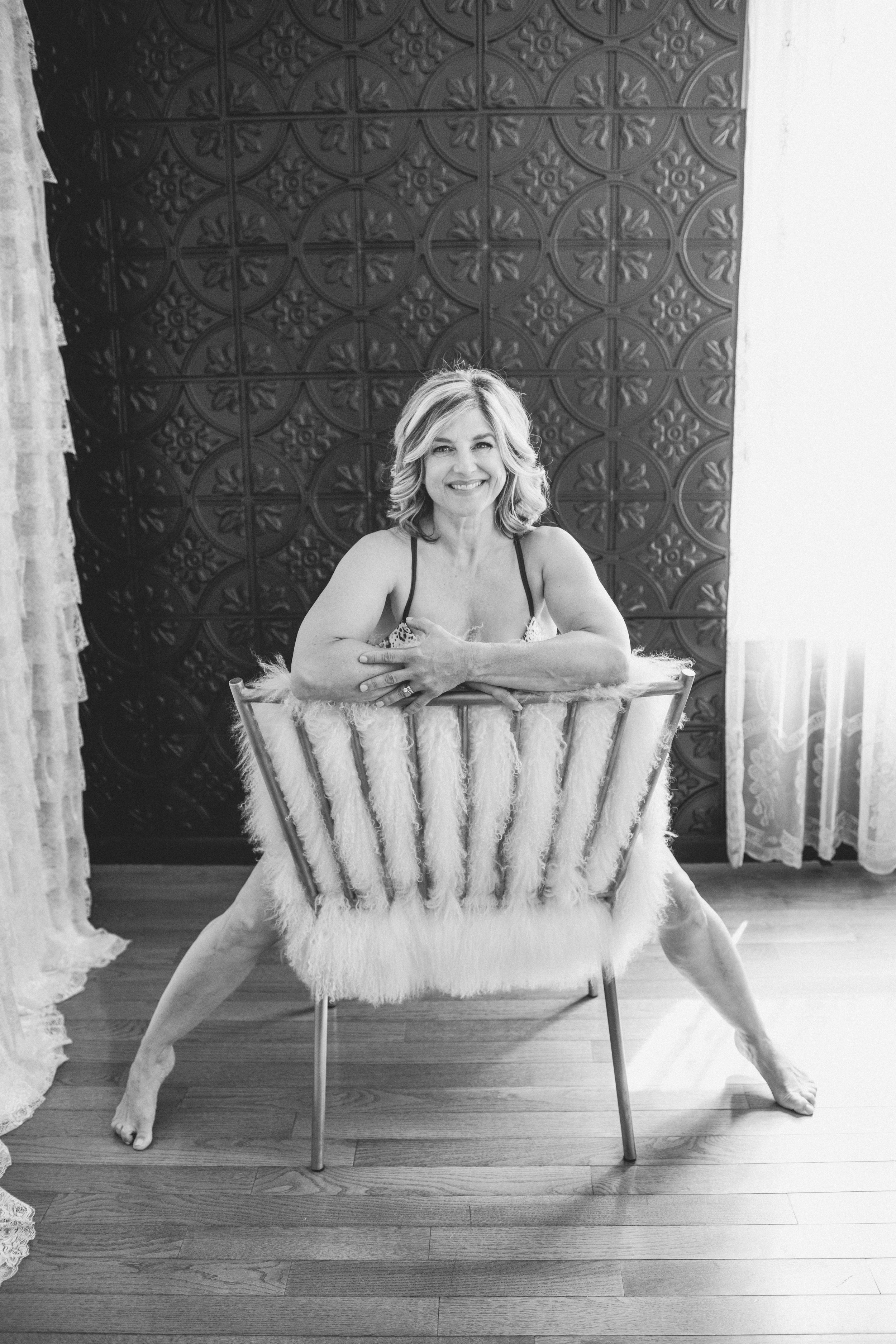 katherinehenryboudoir03.jpg