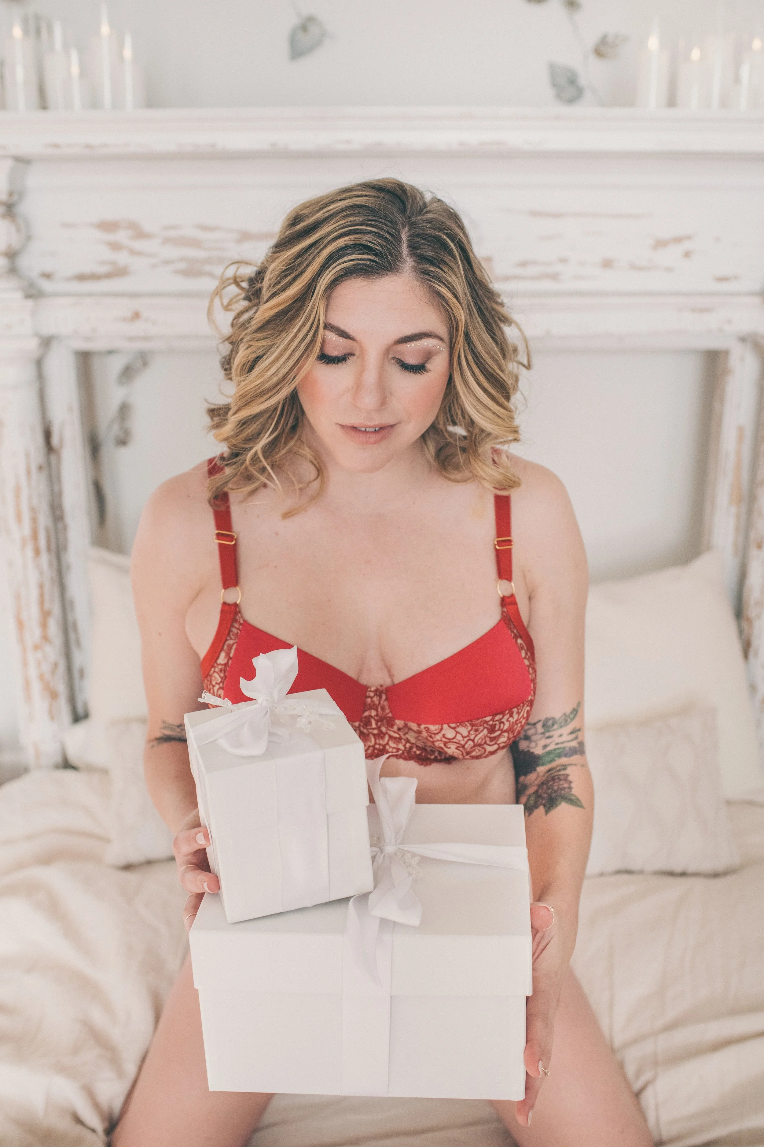cozy-holiday-boudoir-boston13.jpg
