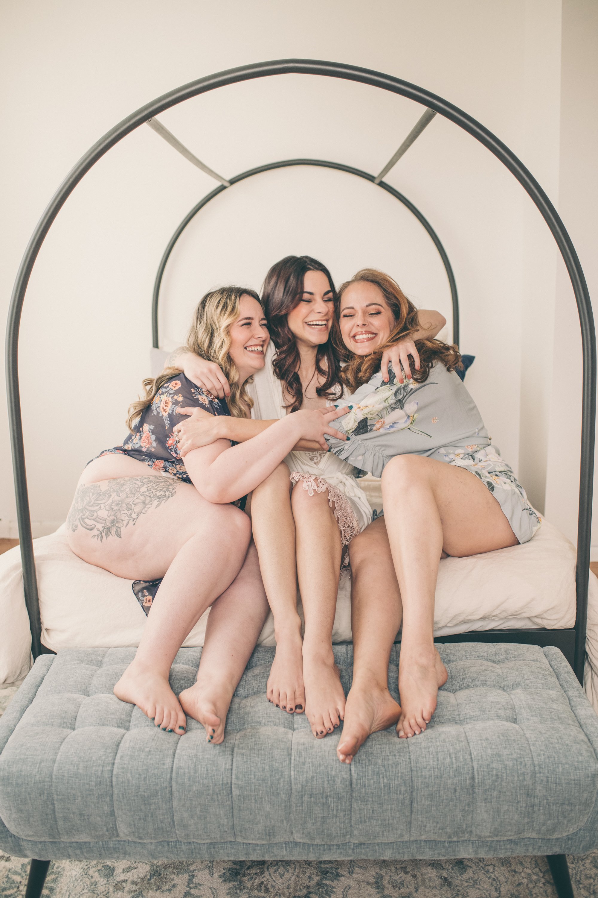 boudoir-experience-with-bestie-massachusetts.jpg