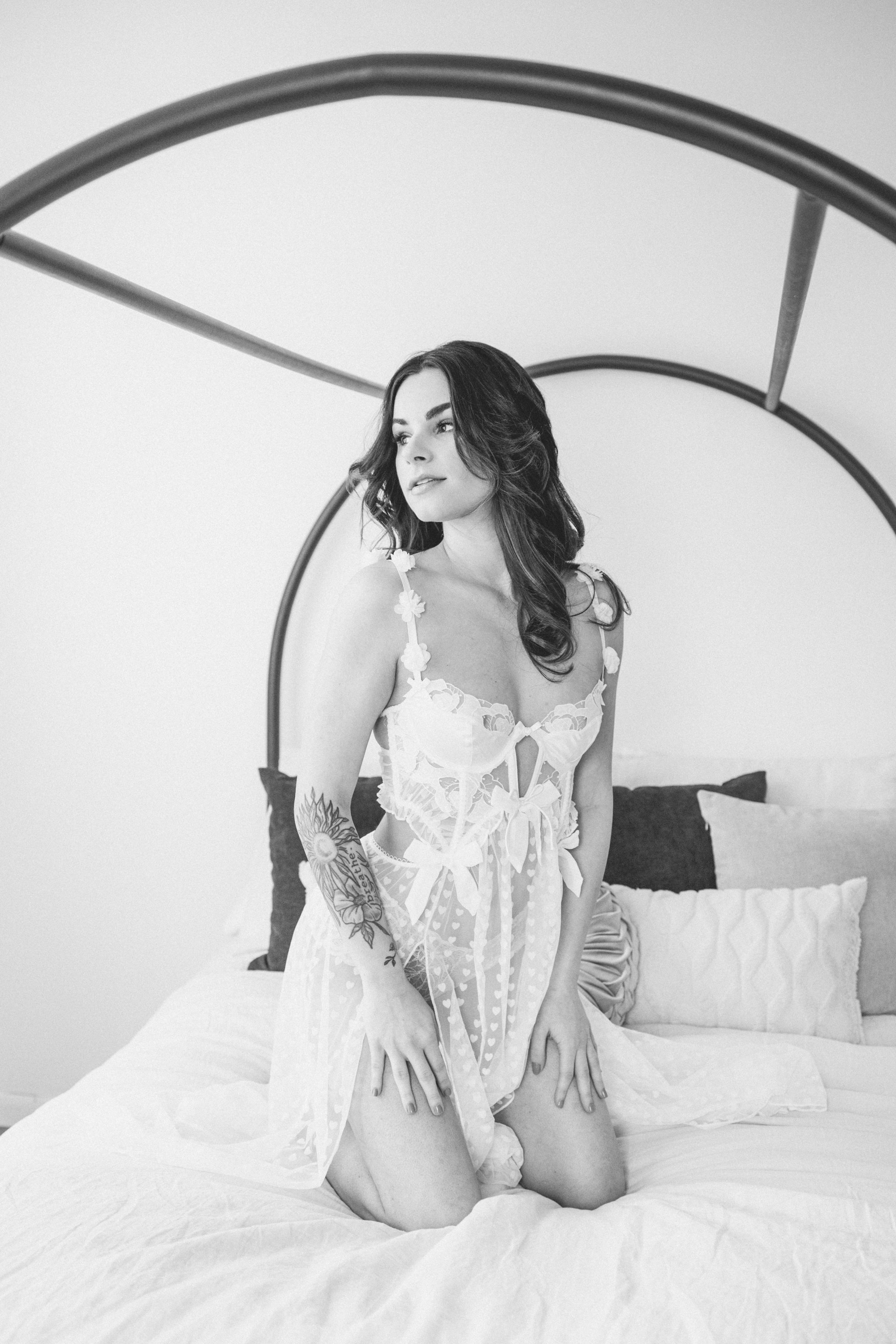 elegant-boudoir-session-boston-studio2.jpg