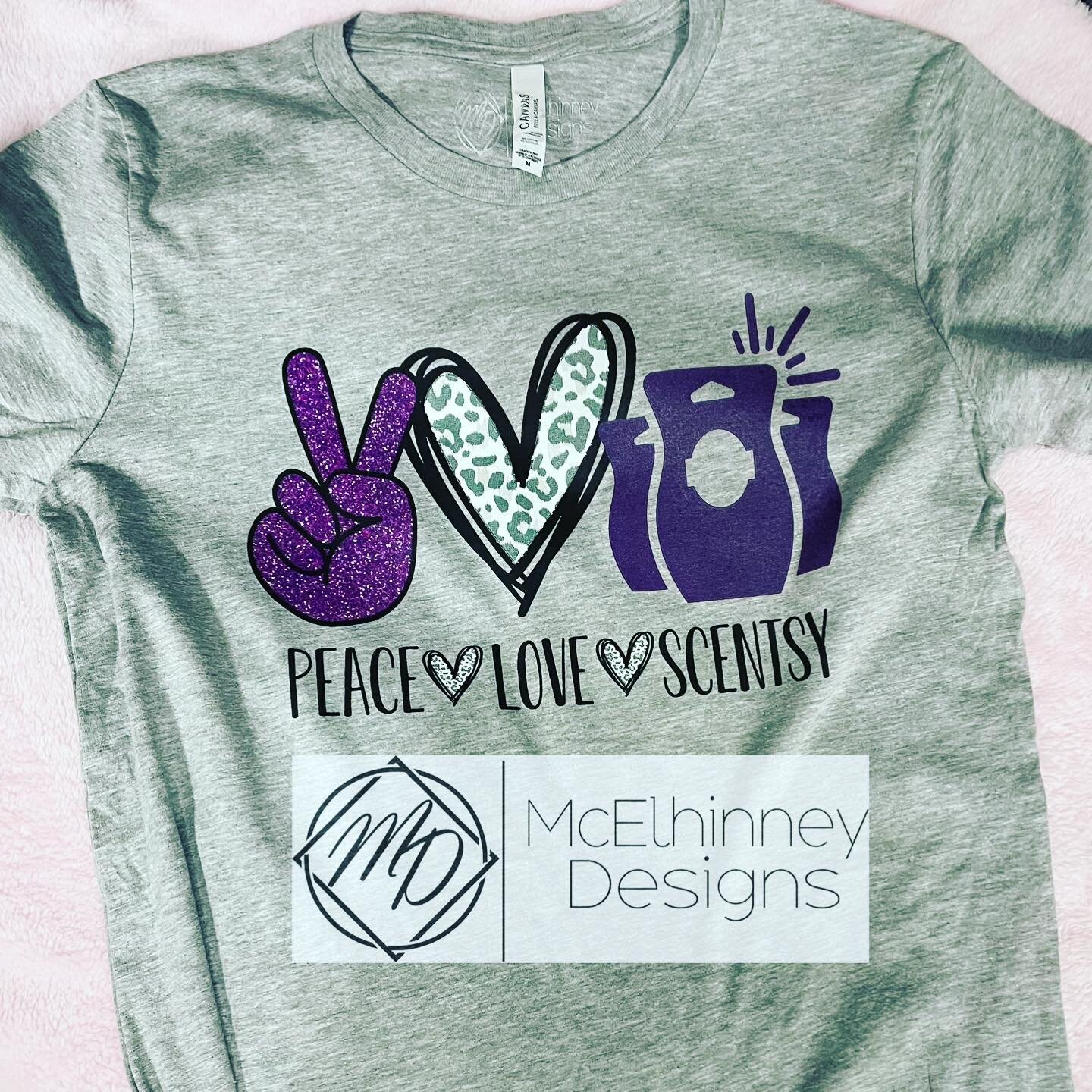 New Peace, Love, Scentsy shirt. 💜⁣
.⁣
.⁣
.⁣
.⁣
.⁣
#scentsywax #disneyscentsy #scentsylove #scentsybars #scentsyproducts #homefragrance #scentsyconsultant #scentsyislife #scentsybar #independentscentsyconsultant #scentsy #homefragrances #scentsyfragr