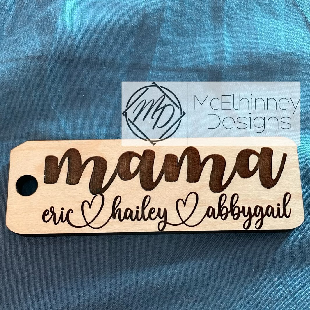 New product alert! Mother&rsquo;s Day Keychains in your choice of names for the Moms, Grandmas, and Aunts in your life! 💜 ⁣
.⁣
.⁣
.⁣
.⁣
.⁣
#momblogger #momlife #mommylife #mama #motherhoodunplugged #momsofinstagram #letthembelittle #babygirl #instam