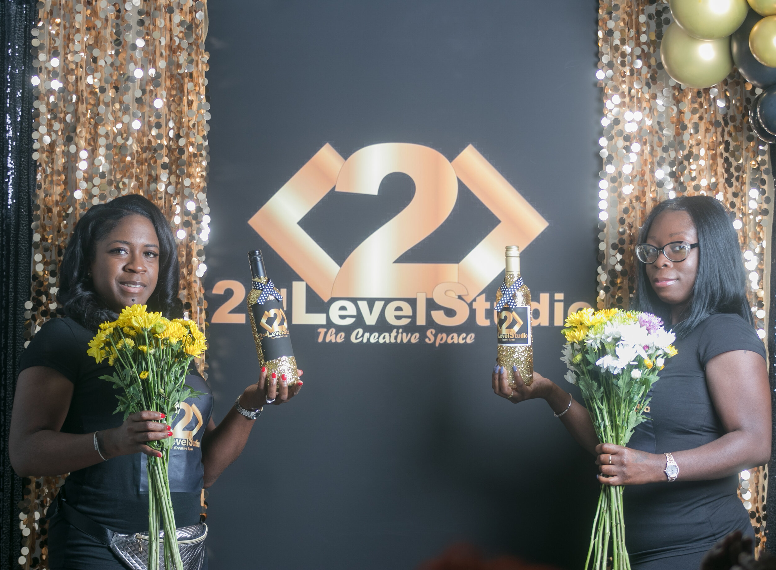 Travia&Nikki Grand opening 64-9002.jpg